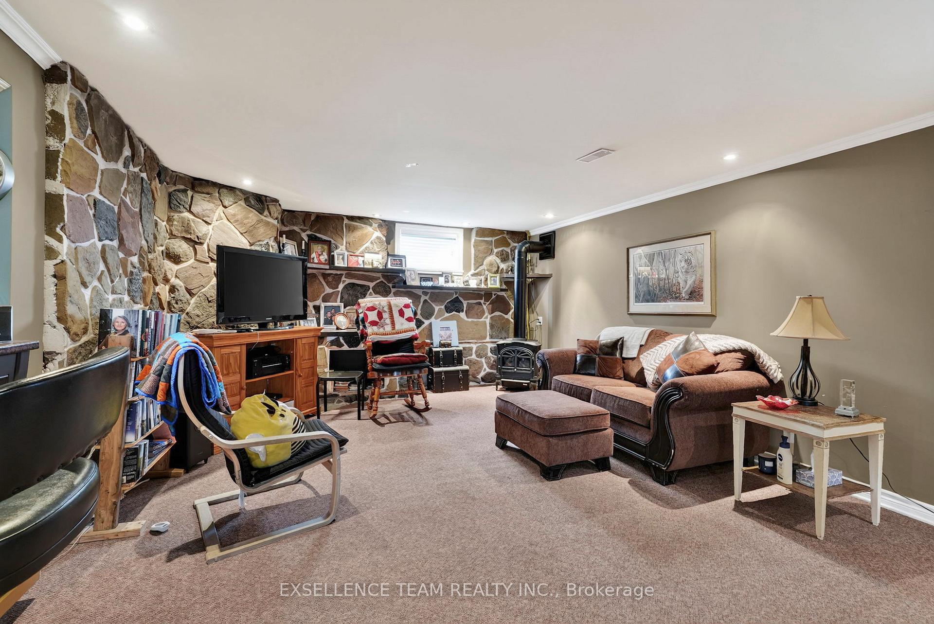 Photo 28 of 1120 Lasalle Road, Cornwall, Cornwall — HOMEH