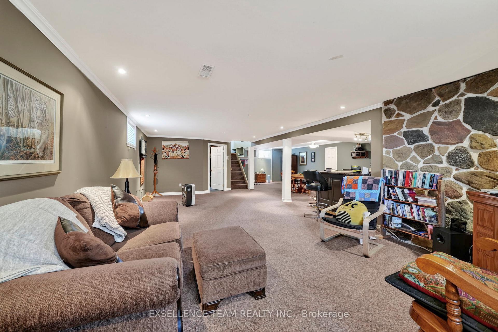 Photo 30 of 1120 Lasalle Road, Cornwall, Cornwall — HOMEH