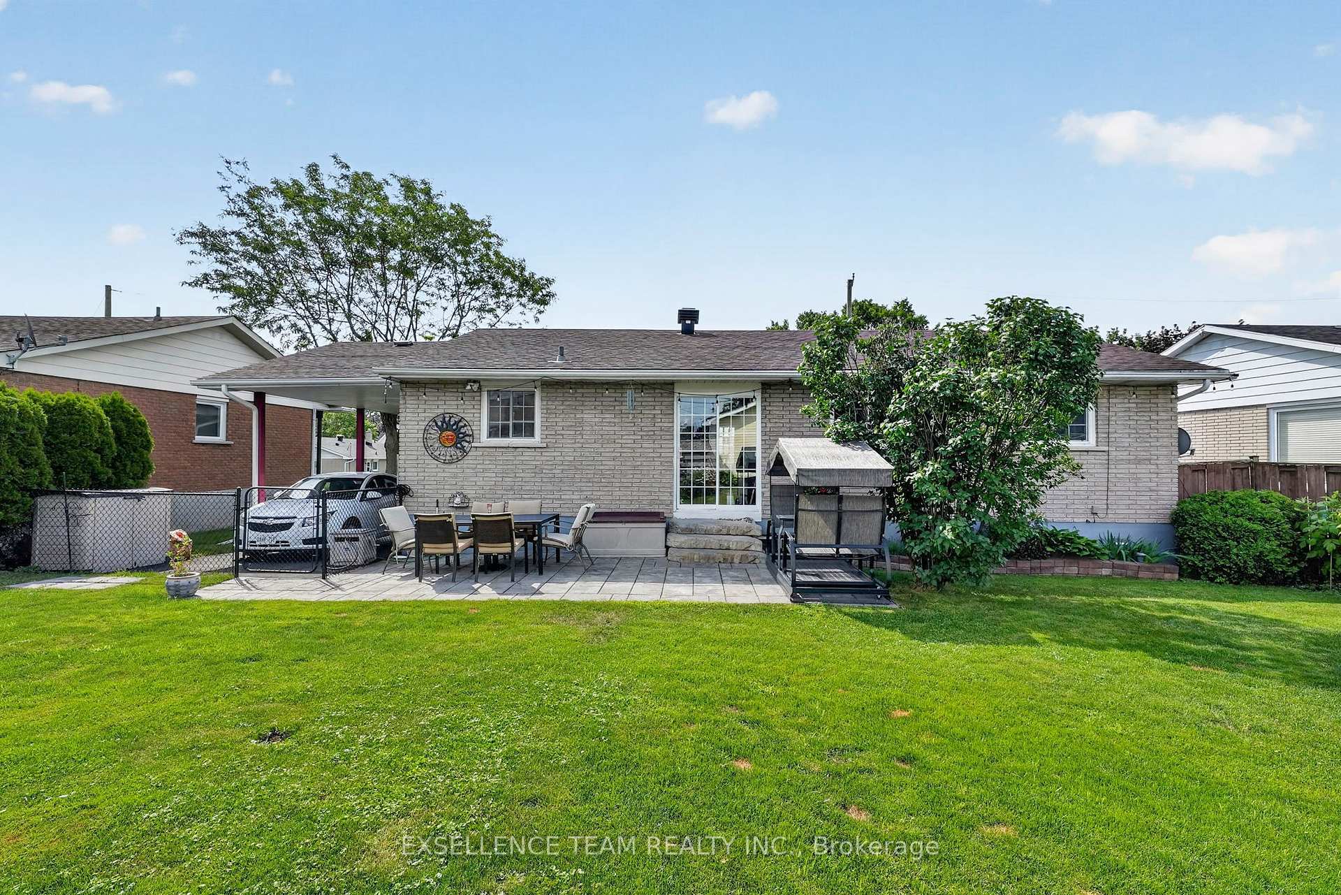 Photo 33 of 1120 Lasalle Road, Cornwall, Cornwall — HOMEH