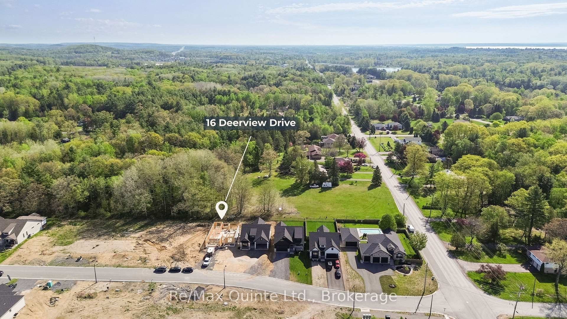 Photo 2 of 16 Deerview Drive, Quinte West, Murray Ward — HOMEH
