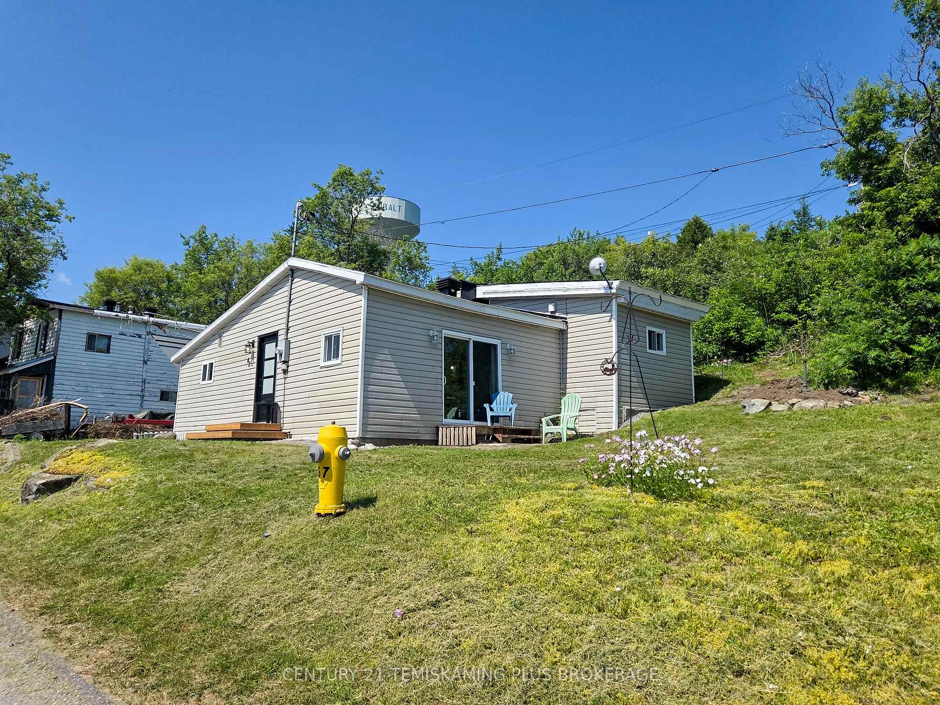 Photo 2 of 42 Russell Street, Cobalt — HOMEH