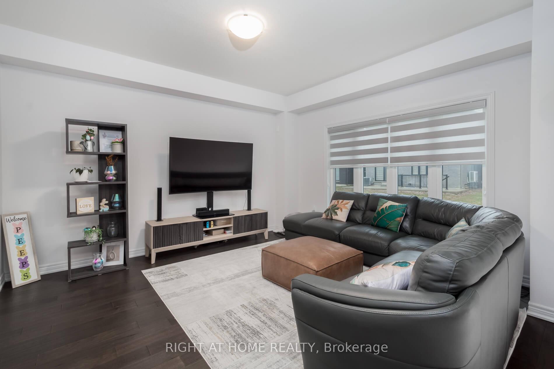 Photo 10 of 6 Broddy Avenue, Brantford, Empire South — HOMEH