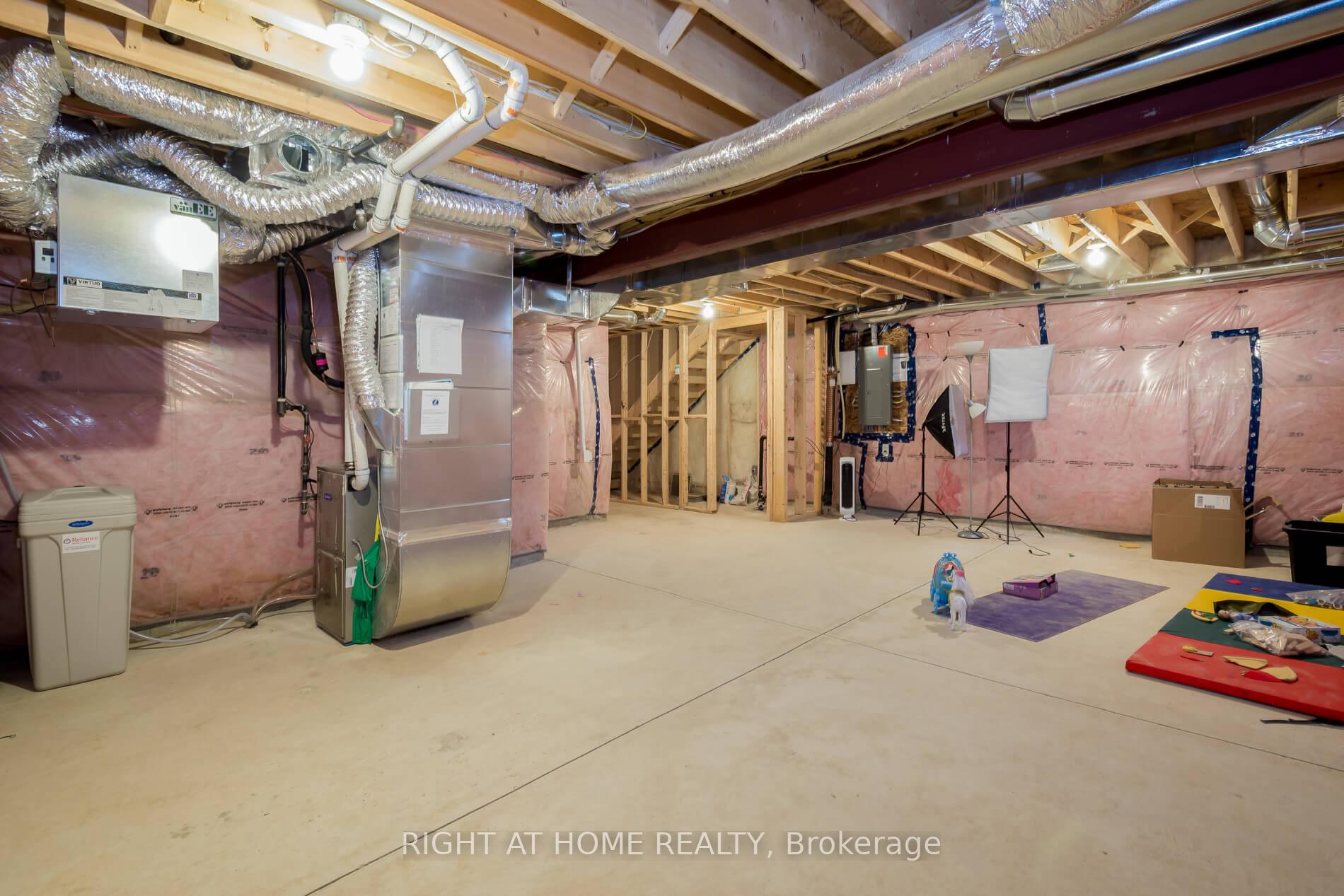 Photo 32 of 6 Broddy Avenue, Brantford, Empire South — HOMEH