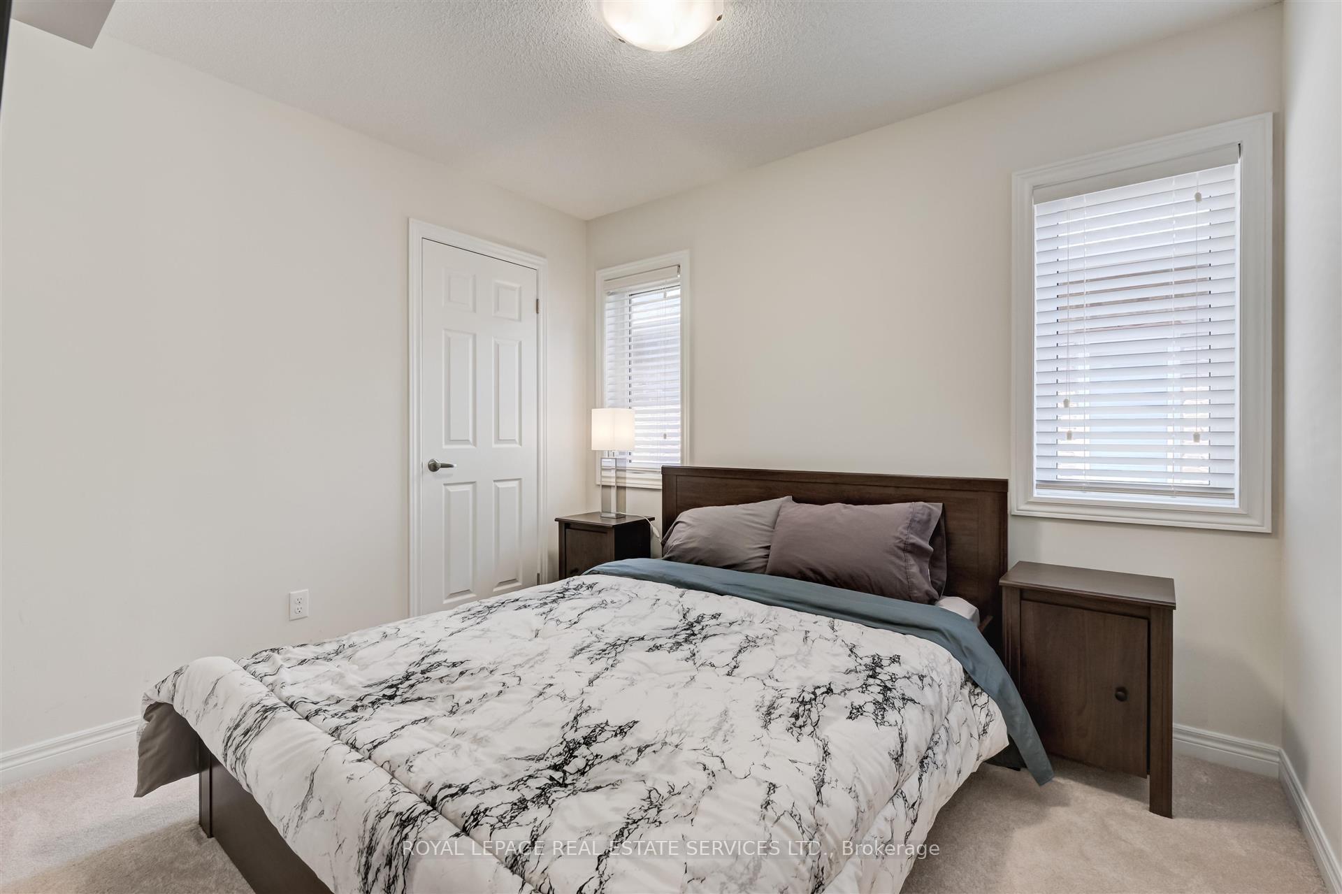 Photo 20 of 27 Erinview Terrace, Etobicoke, Eringate-Centennial-West Deane — HOMEH