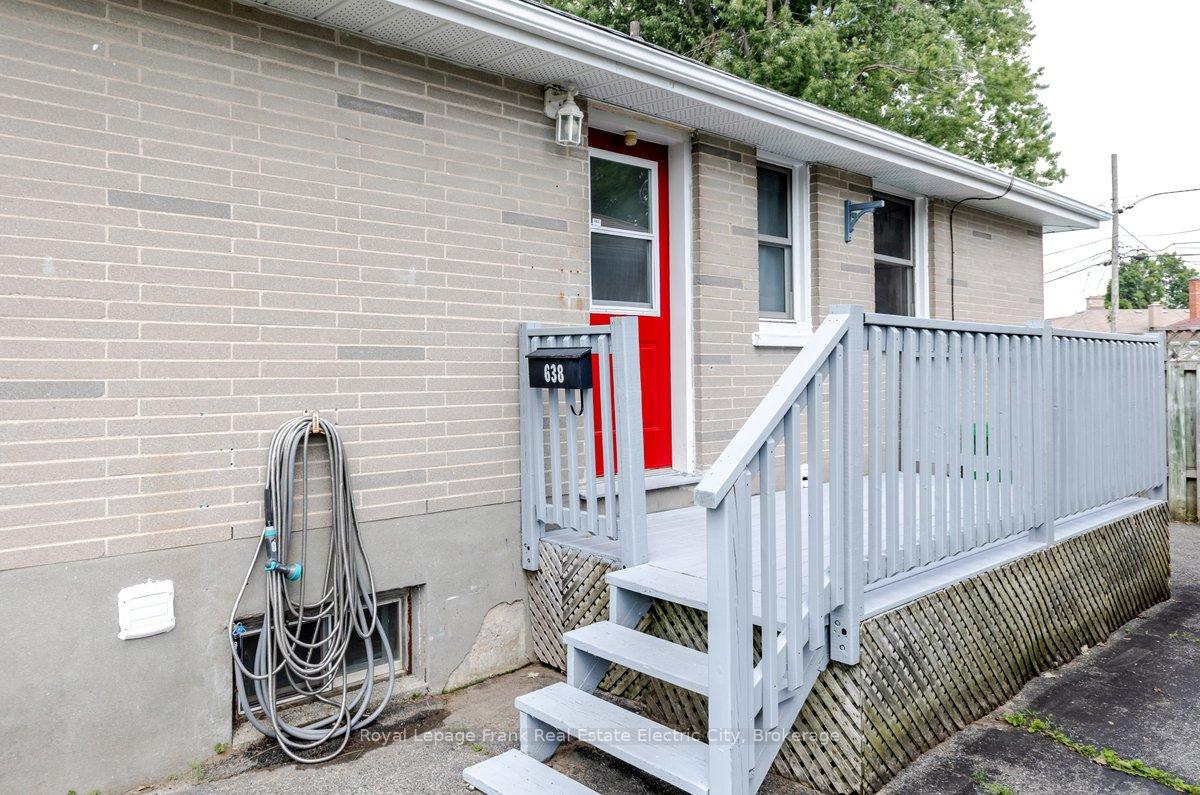 Photo 3 of 638 Crawford Drive, Peterborough, Otonabee Ward 1 — HOMEH