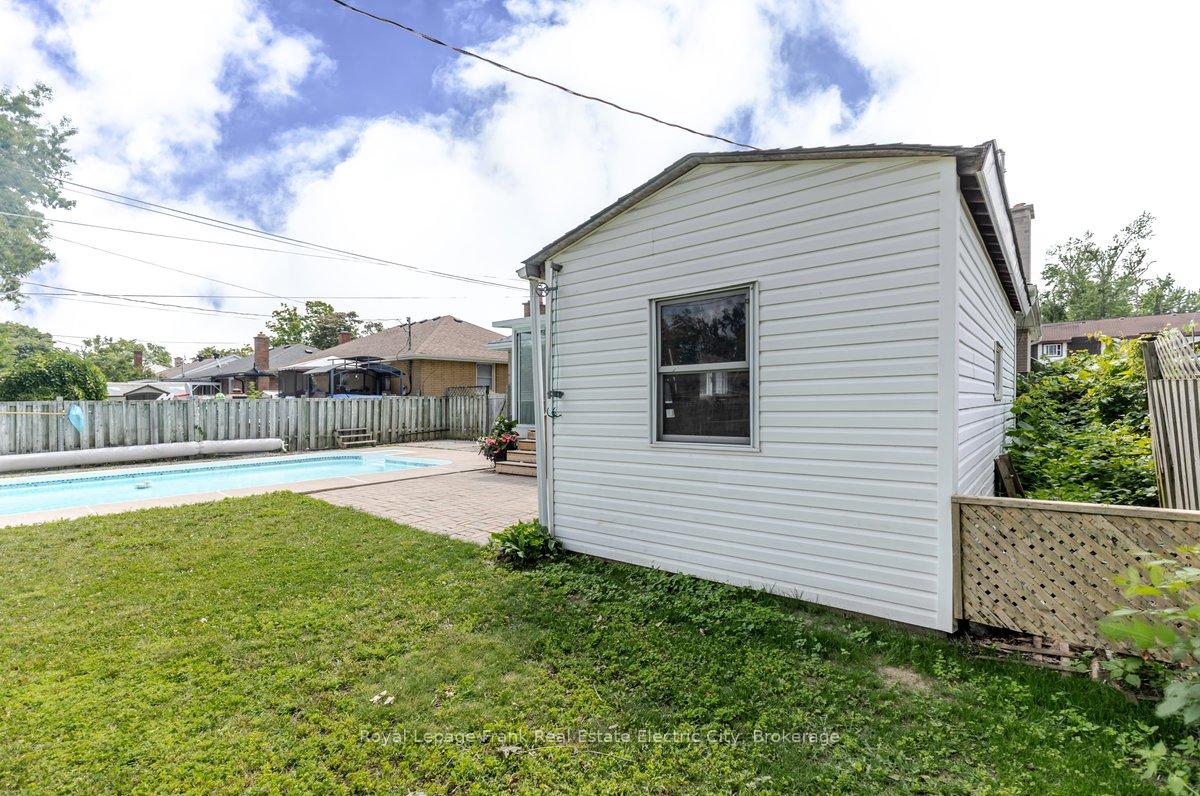 Photo 42 of 638 Crawford Drive, Peterborough, Otonabee Ward 1 — HOMEH