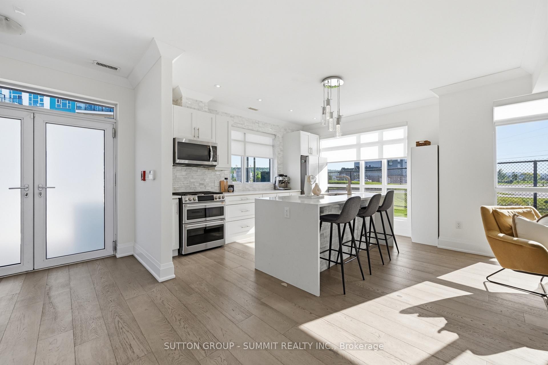 Photo 5 of 2 concord Place, Grimsby, Grimsby Beach — HOMEH