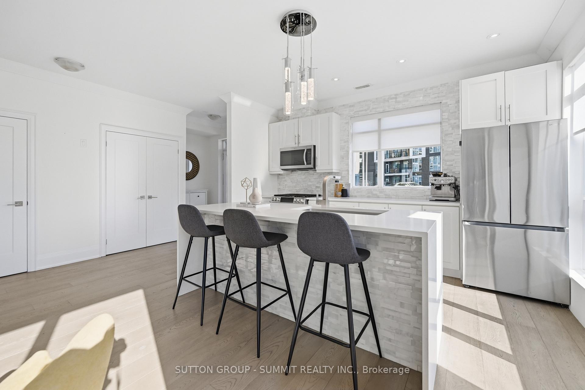 Photo 7 of 2 concord Place, Grimsby, Grimsby Beach — HOMEH