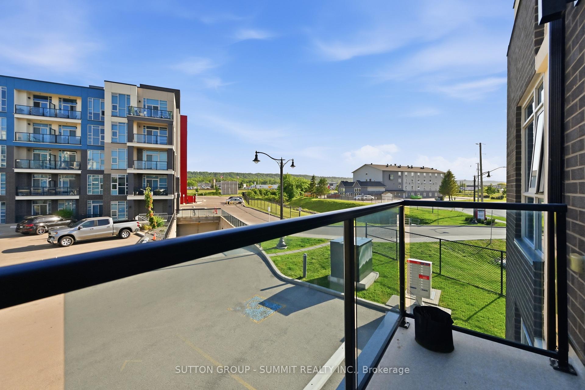 Photo 30 of 2 concord Place, Grimsby, Grimsby Beach — HOMEH