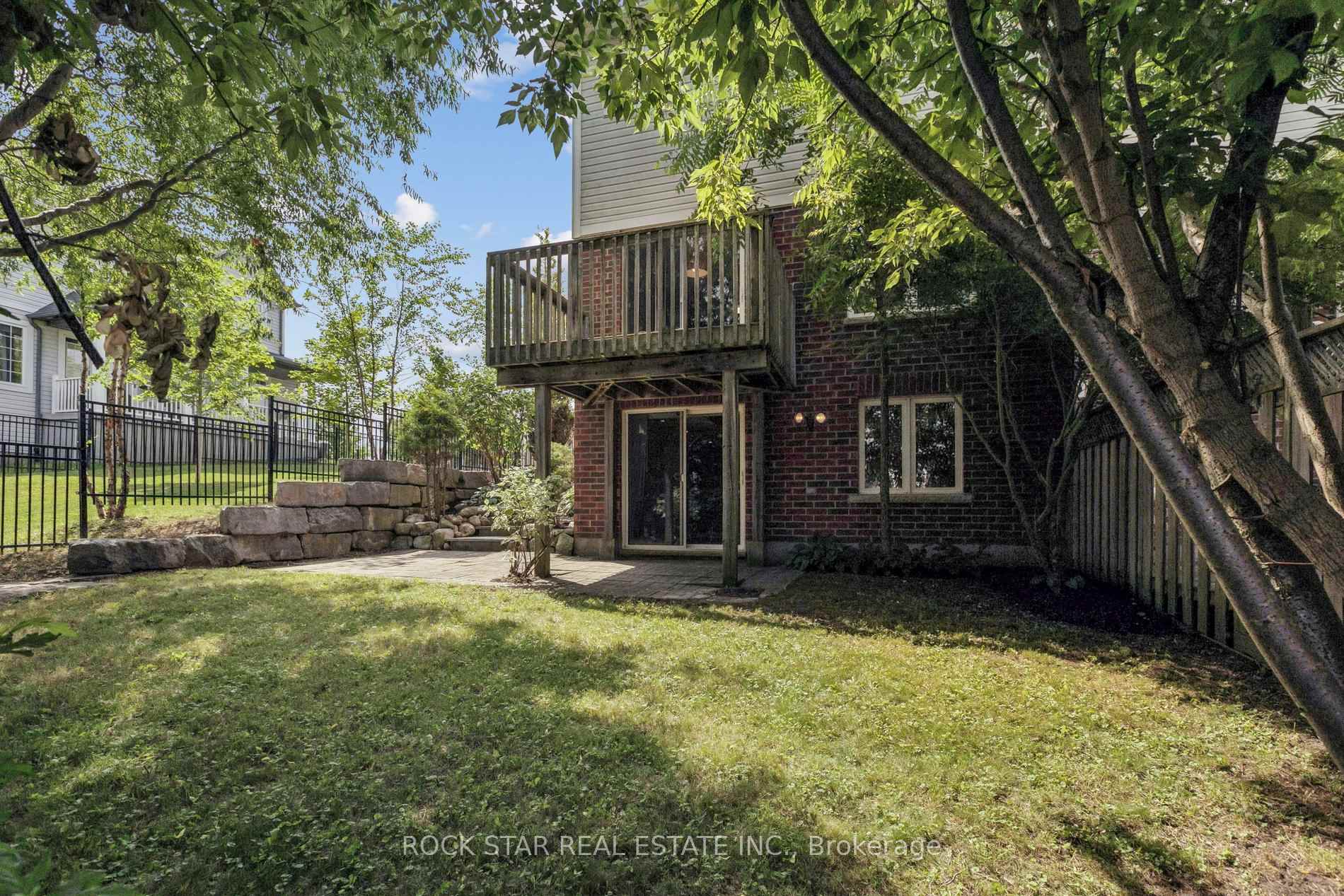 Photo 31 of 111 Bloomington Drive, Cambridge, Christopher-Champlain — HOMEH