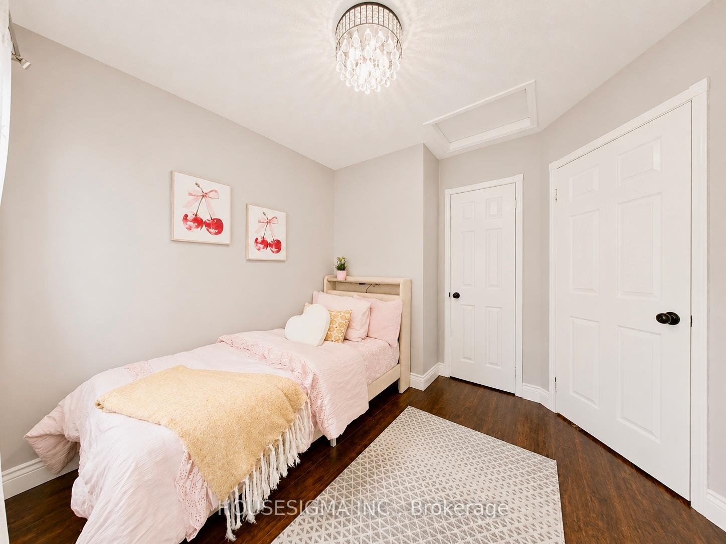 Photo 40 of 114 Zachary Place, Whitby, Brooklin — HOMEH