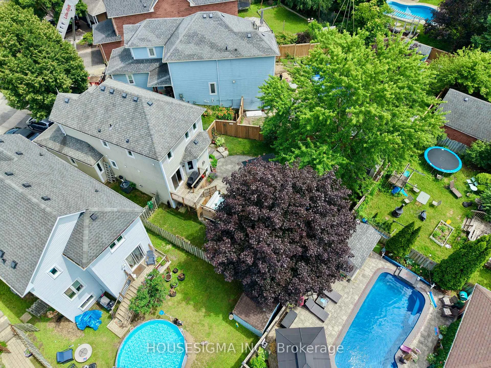 Photo 8 of 114 Zachary Place, Whitby, Brooklin — HOMEH
