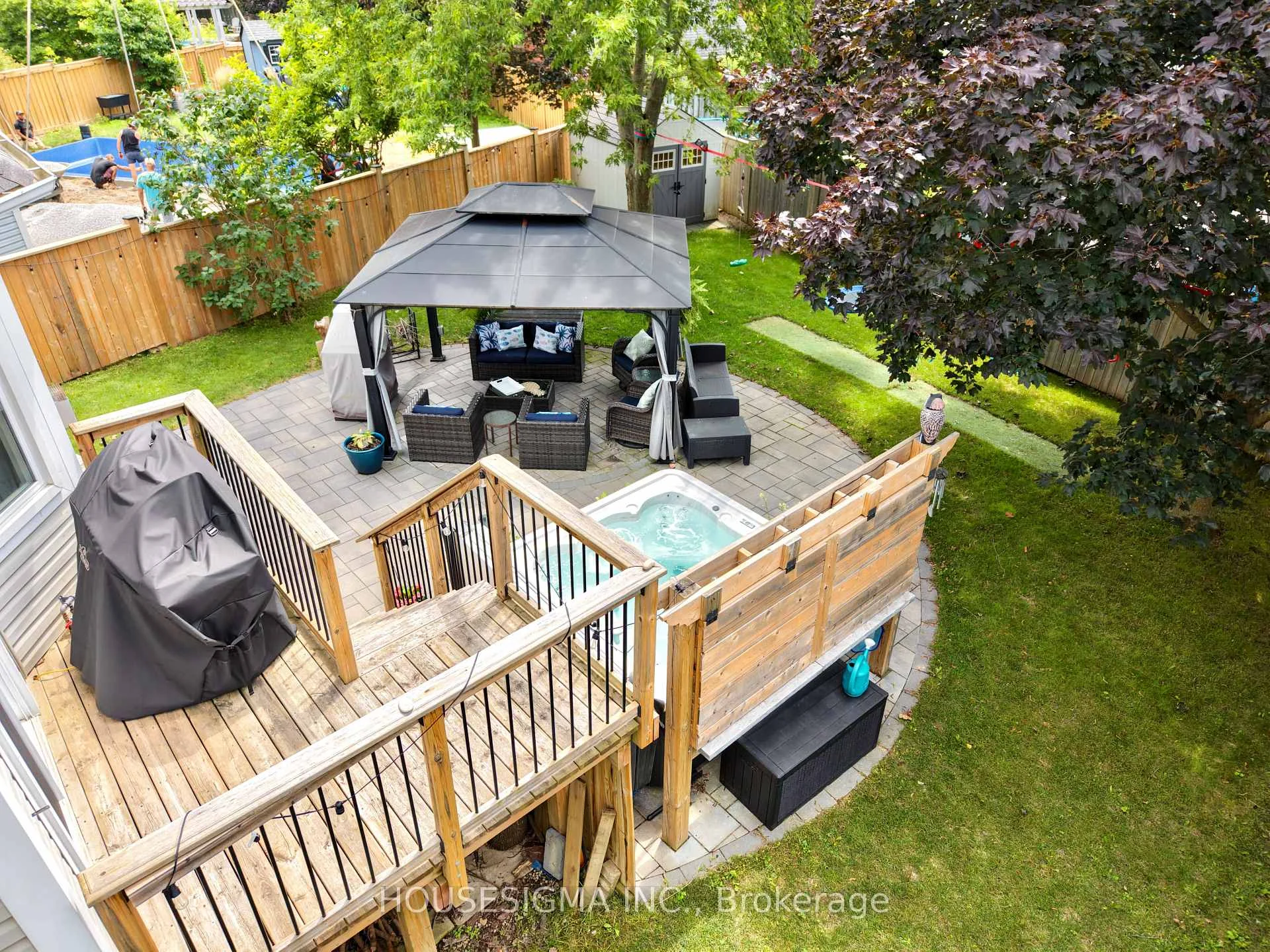 Photo 15 of 114 Zachary Place, Whitby, Brooklin — HOMEH