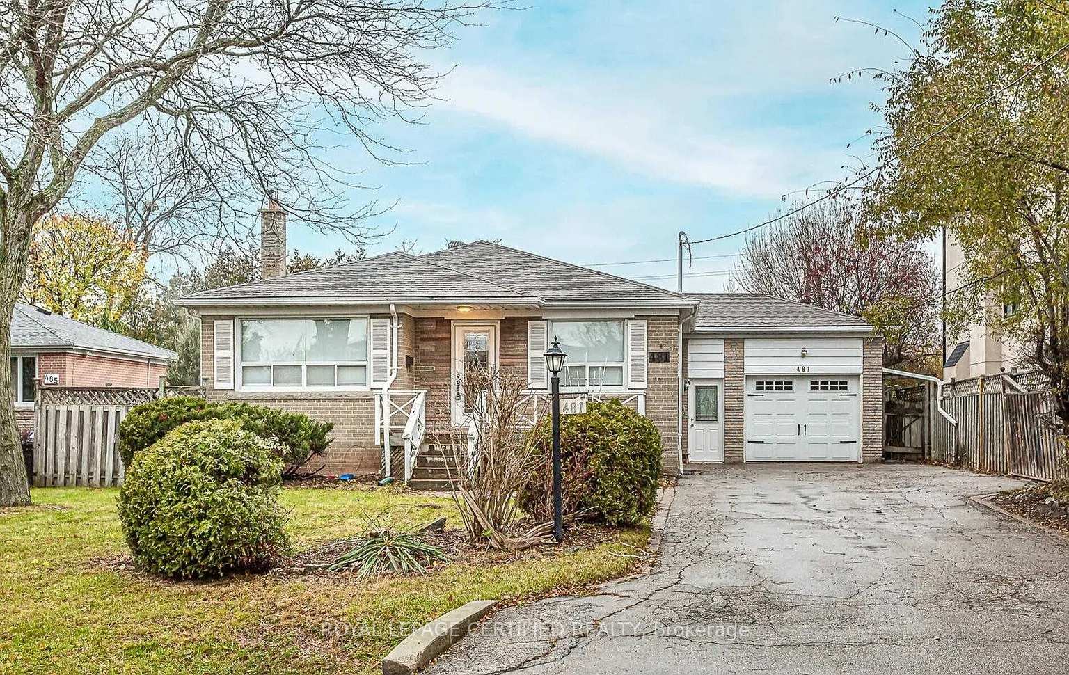 Photo 1 of 481 Sandmere Place, Oakville, West — HOMEH