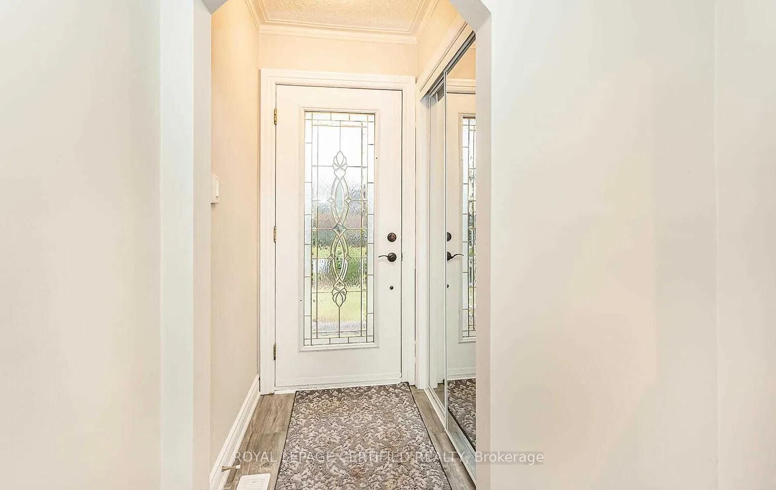 Photo 2 of 481 Sandmere Place, Oakville, West — HOMEH