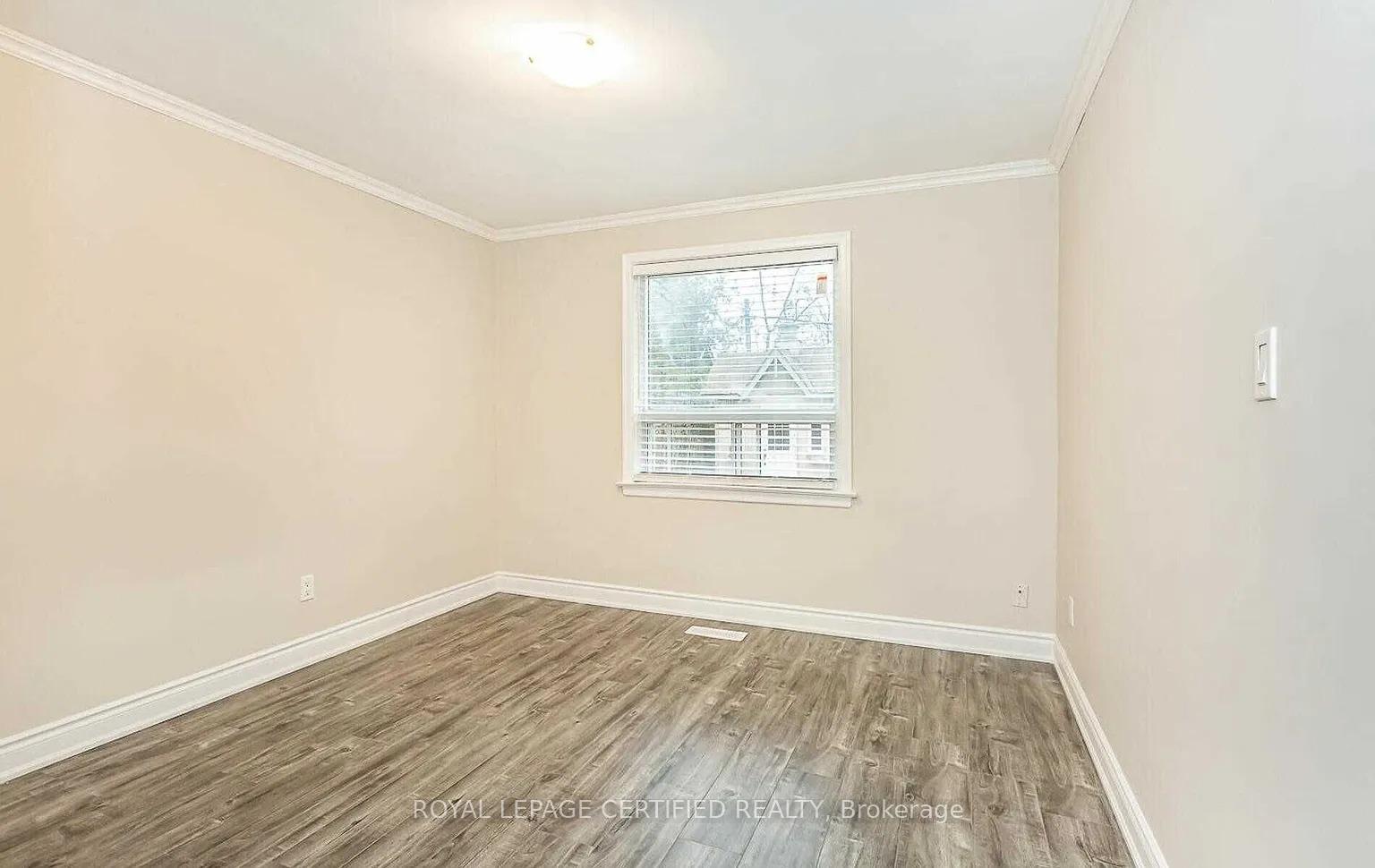 Photo 12 of 481 Sandmere Place, Oakville, West — HOMEH