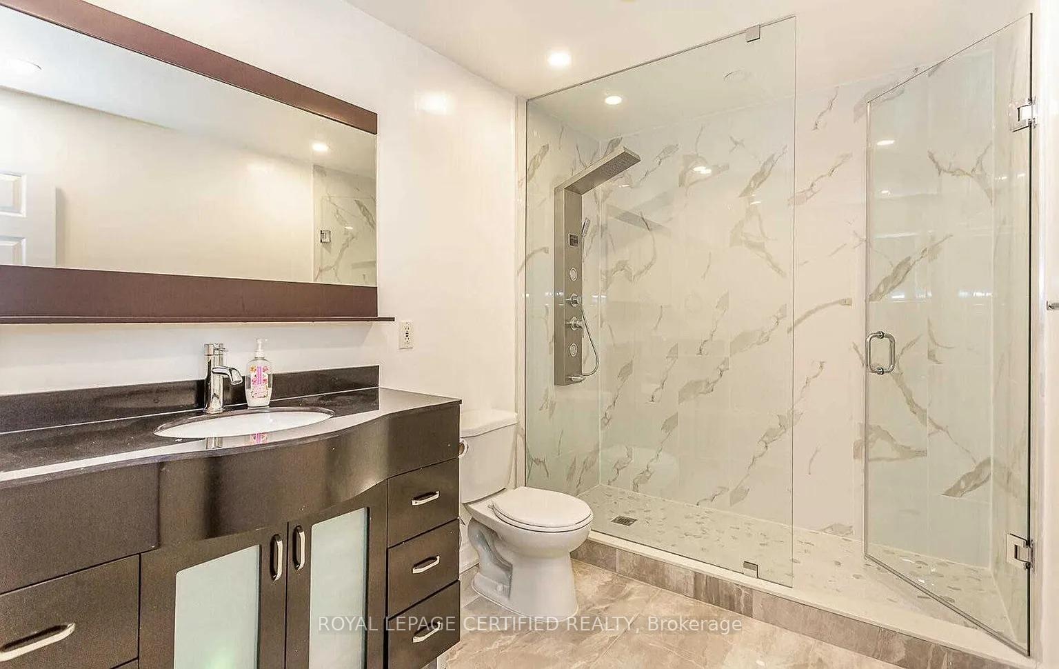 Photo 14 of 481 Sandmere Place, Oakville, West — HOMEH