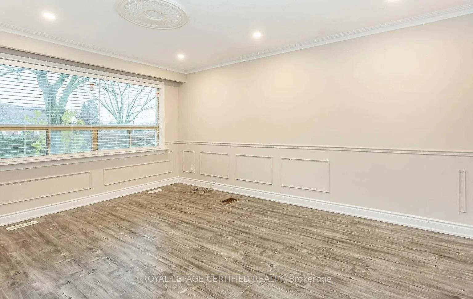 Photo 20 of 481 Sandmere Place, Oakville, West — HOMEH