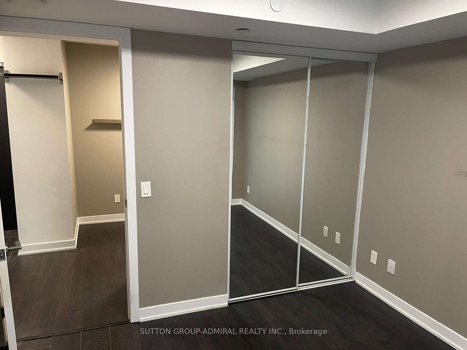 Photo 2 of Unit 812, 87 Peter Street, Toronto, Waterfront Communities — HOMEH
