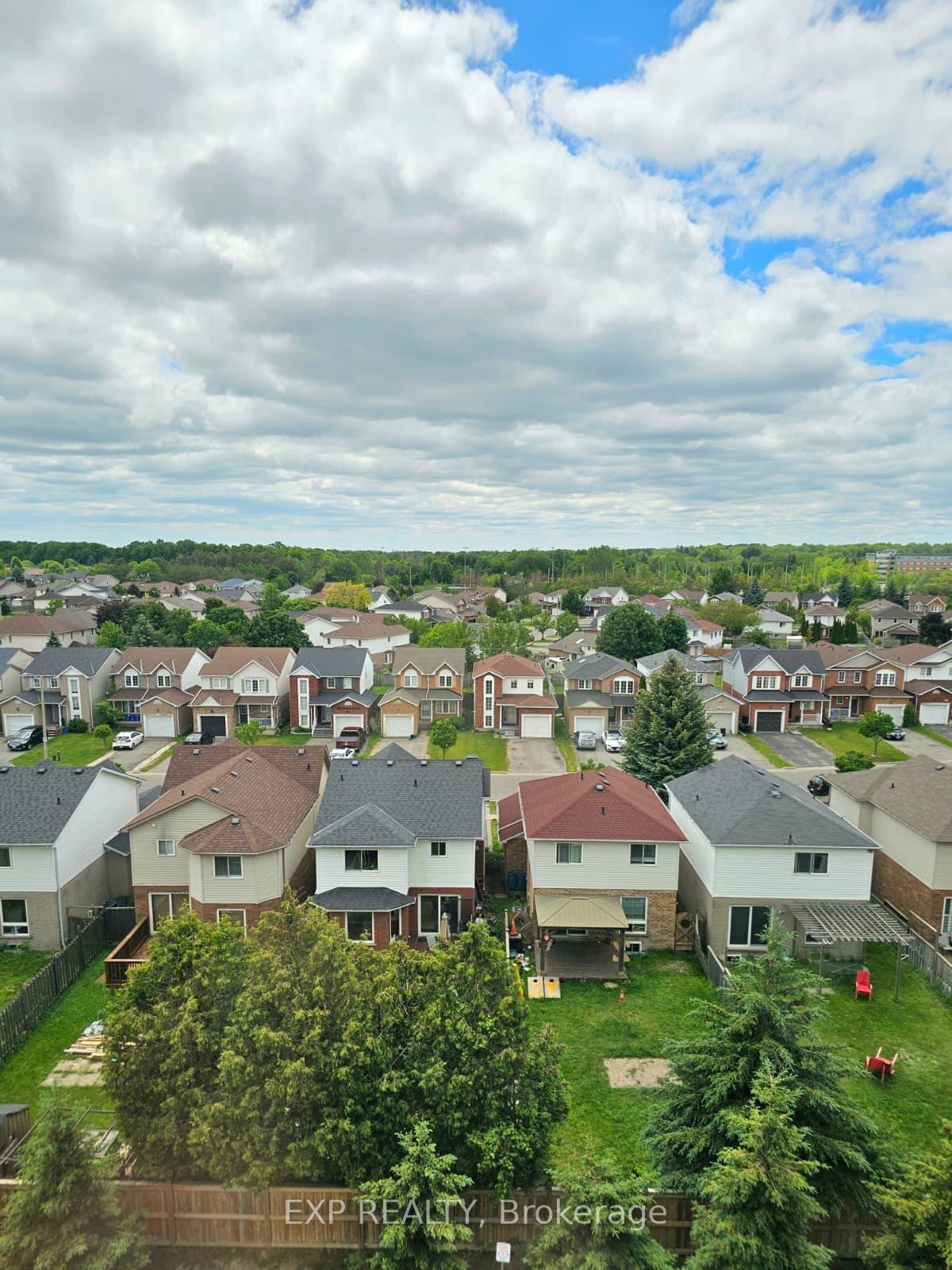 Photo 3 of Unit 609, 1900 Simcoe Street N, Oshawa, Samac — HOMEH