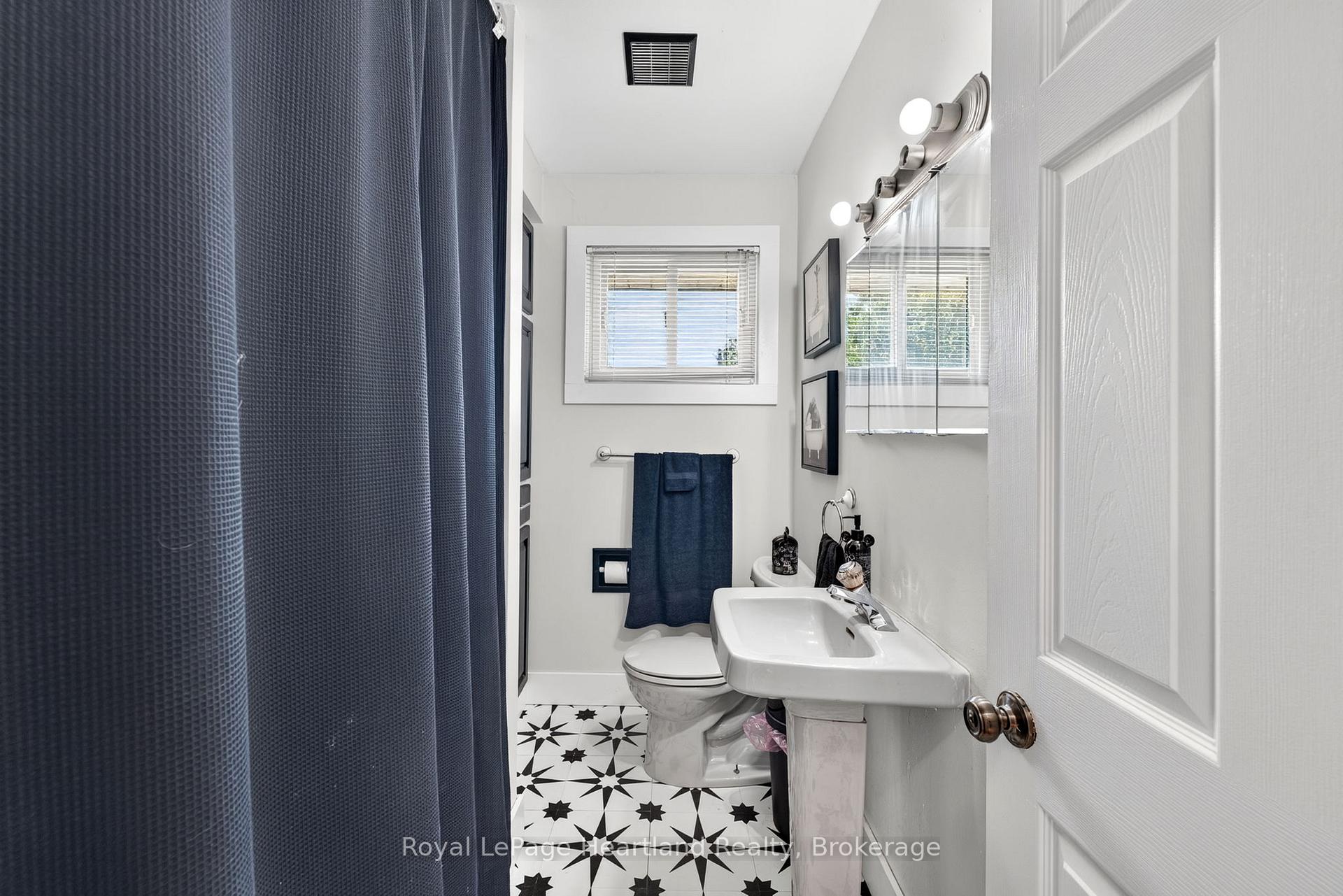 Photo 14 of 240 Elm Avenue N, North Perth, Listowel — HOMEH
