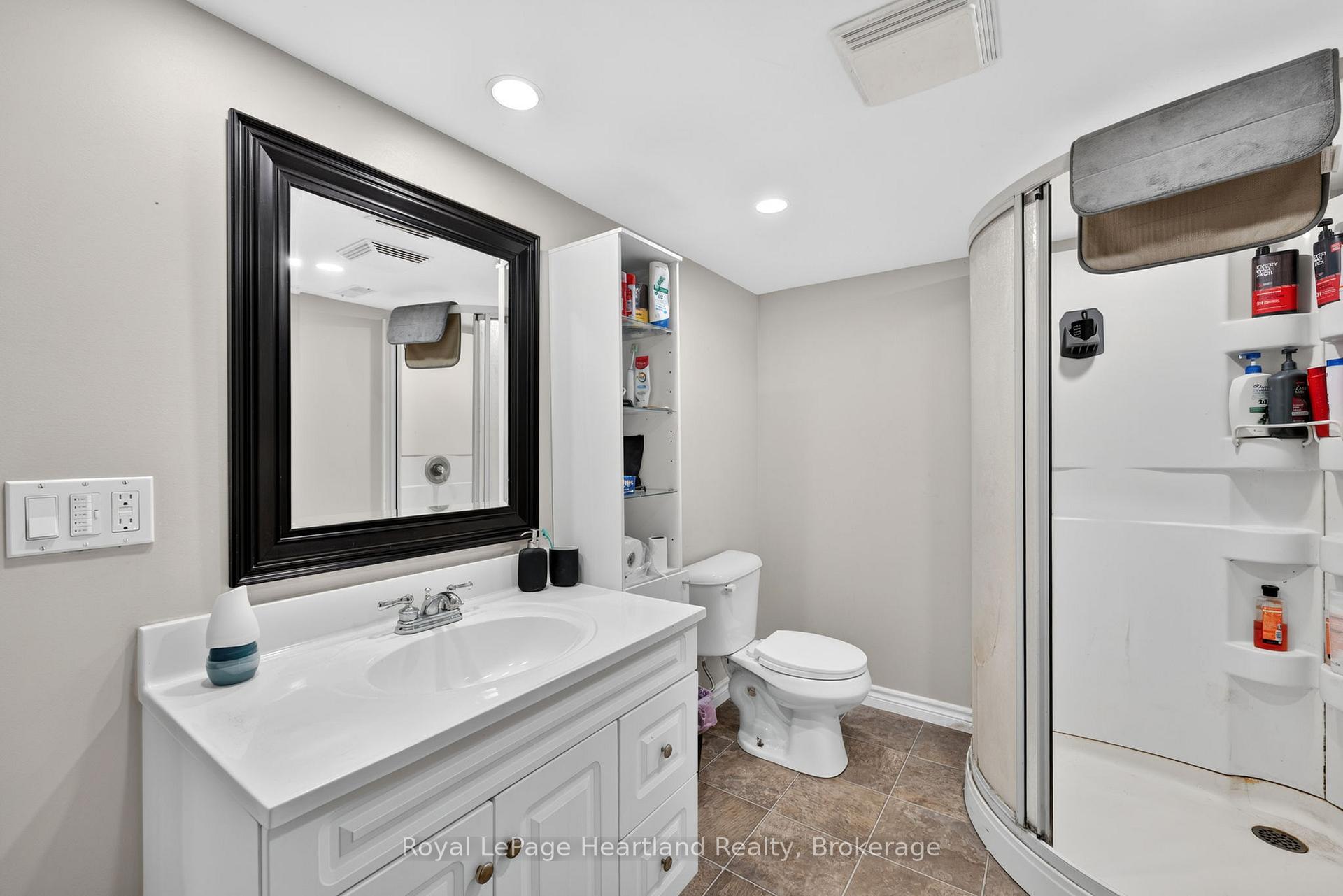 Photo 23 of 240 Elm Avenue N, North Perth, Listowel — HOMEH