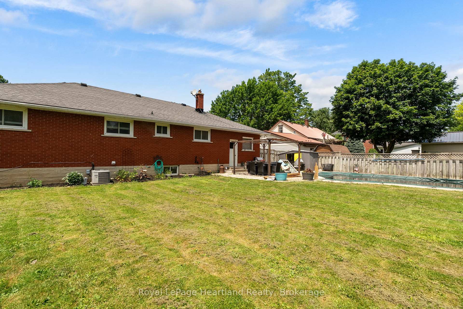 Photo 30 of 240 Elm Avenue N, North Perth, Listowel — HOMEH