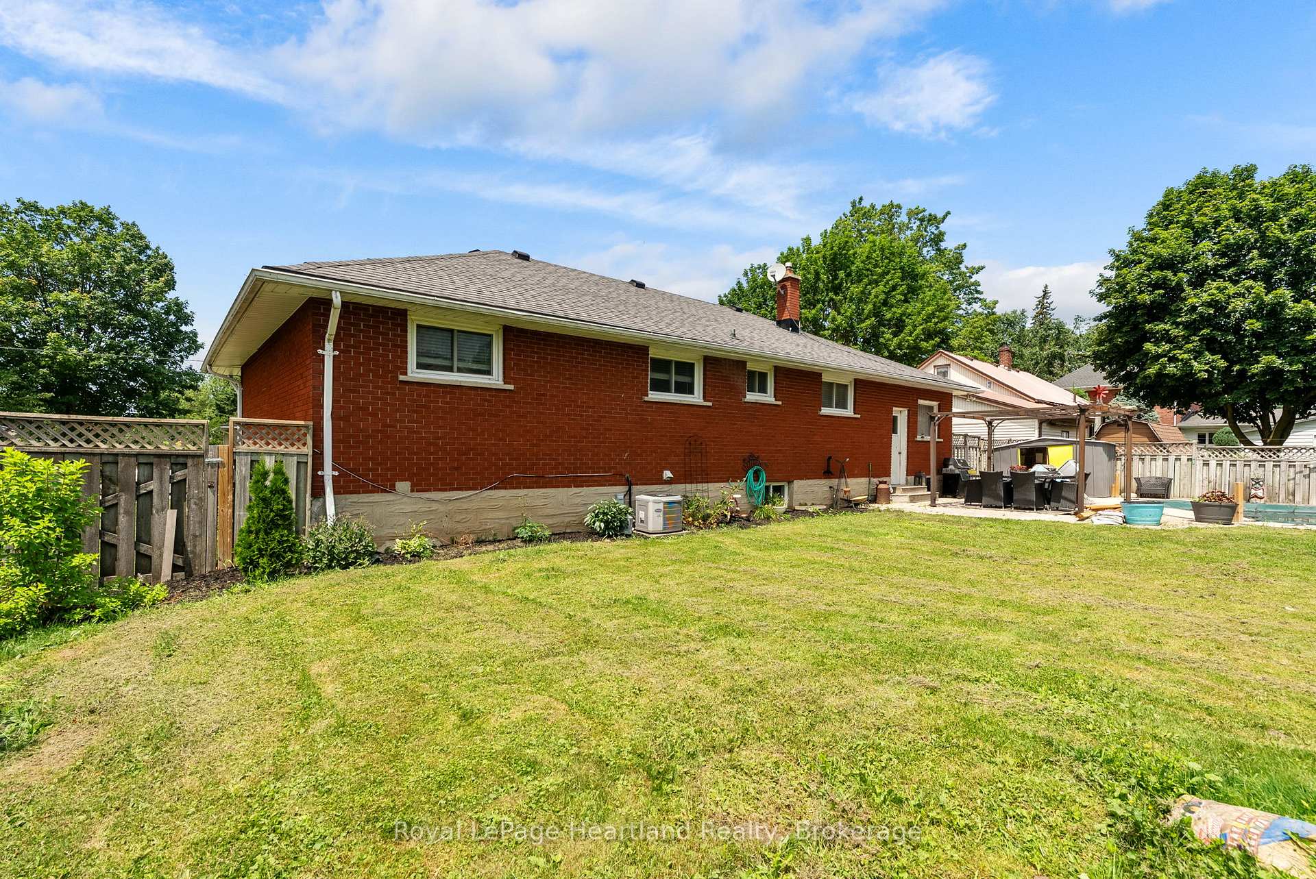 Photo 31 of 240 Elm Avenue N, North Perth, Listowel — HOMEH