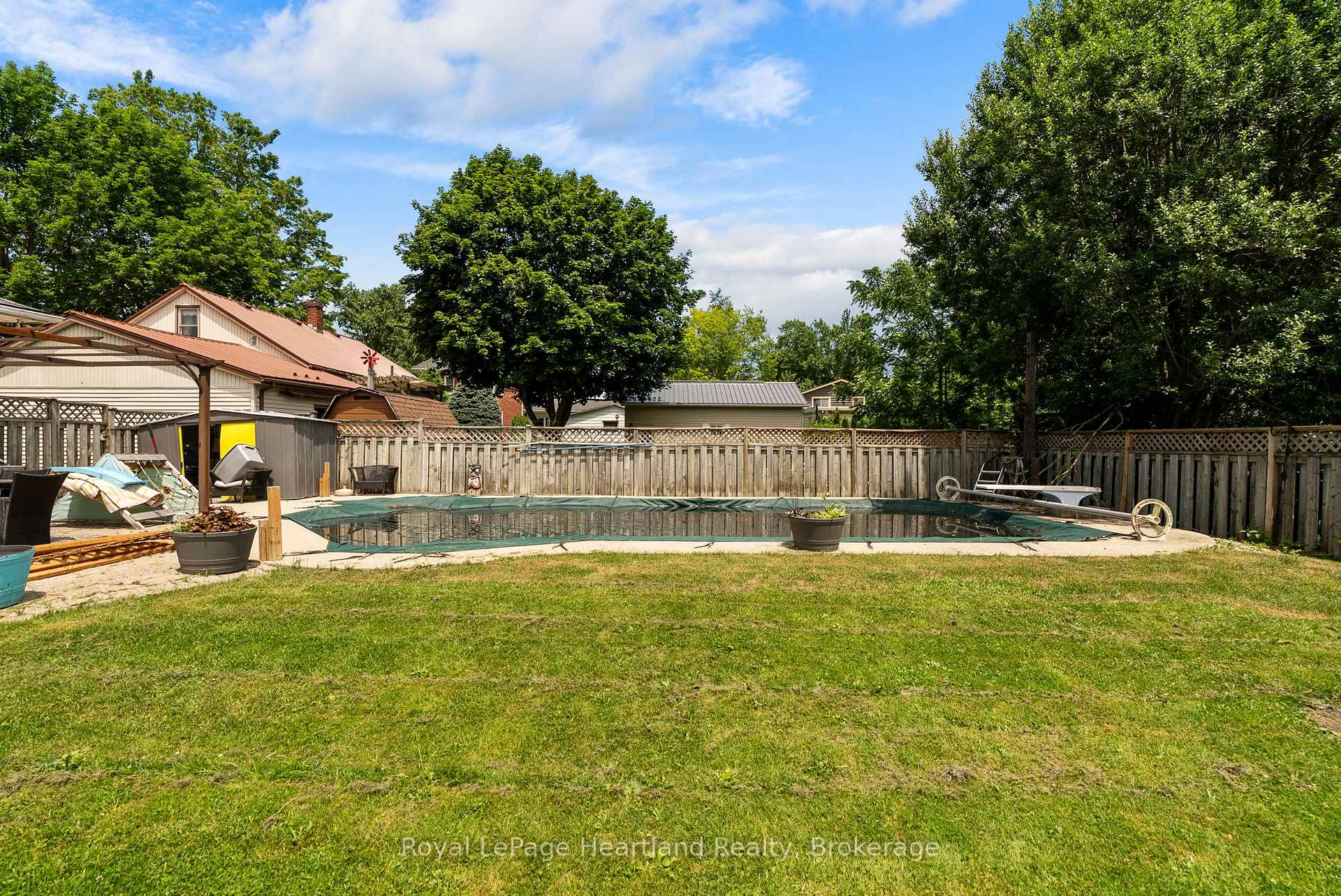 Photo 35 of 240 Elm Avenue N, North Perth, Listowel — HOMEH