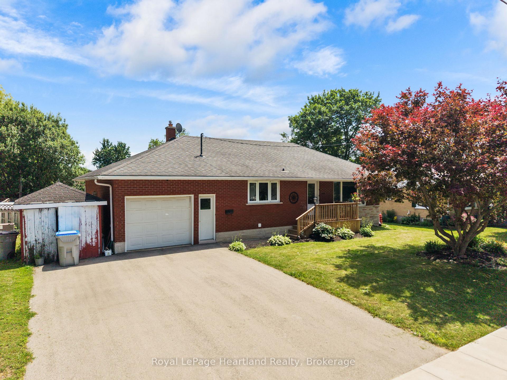 Photo 40 of 240 Elm Avenue N, North Perth, Listowel — HOMEH