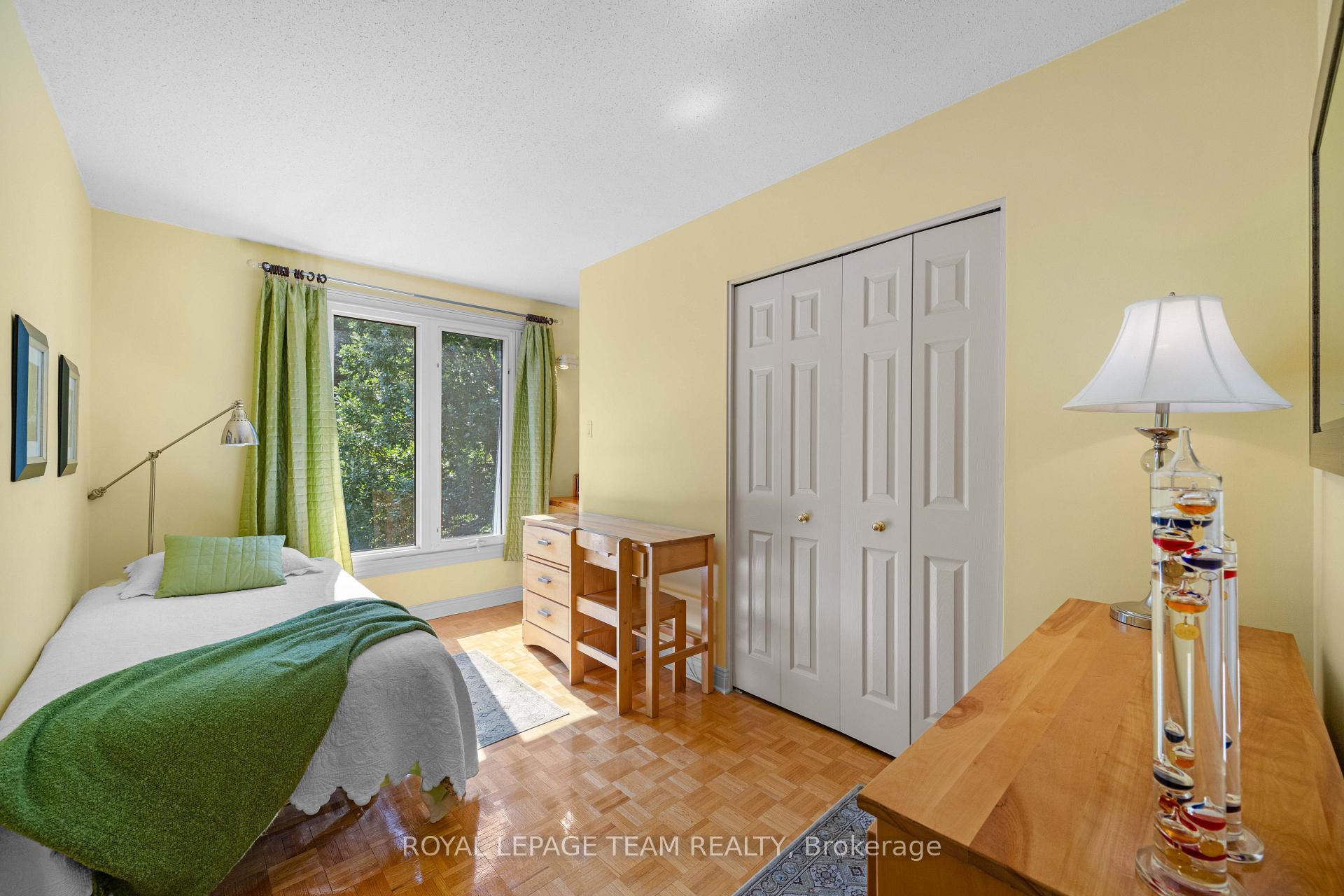 Photo 17 of 36 Glendenning Drive, Ottawa, Arlington Woods — HOMEH