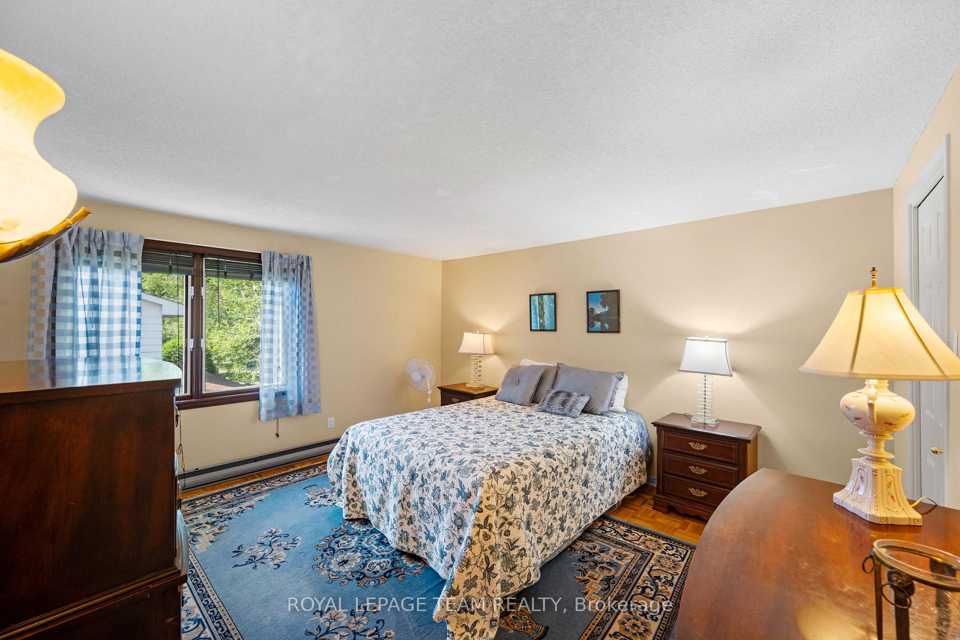 Photo 23 of 36 Glendenning Drive, Ottawa, Arlington Woods — HOMEH