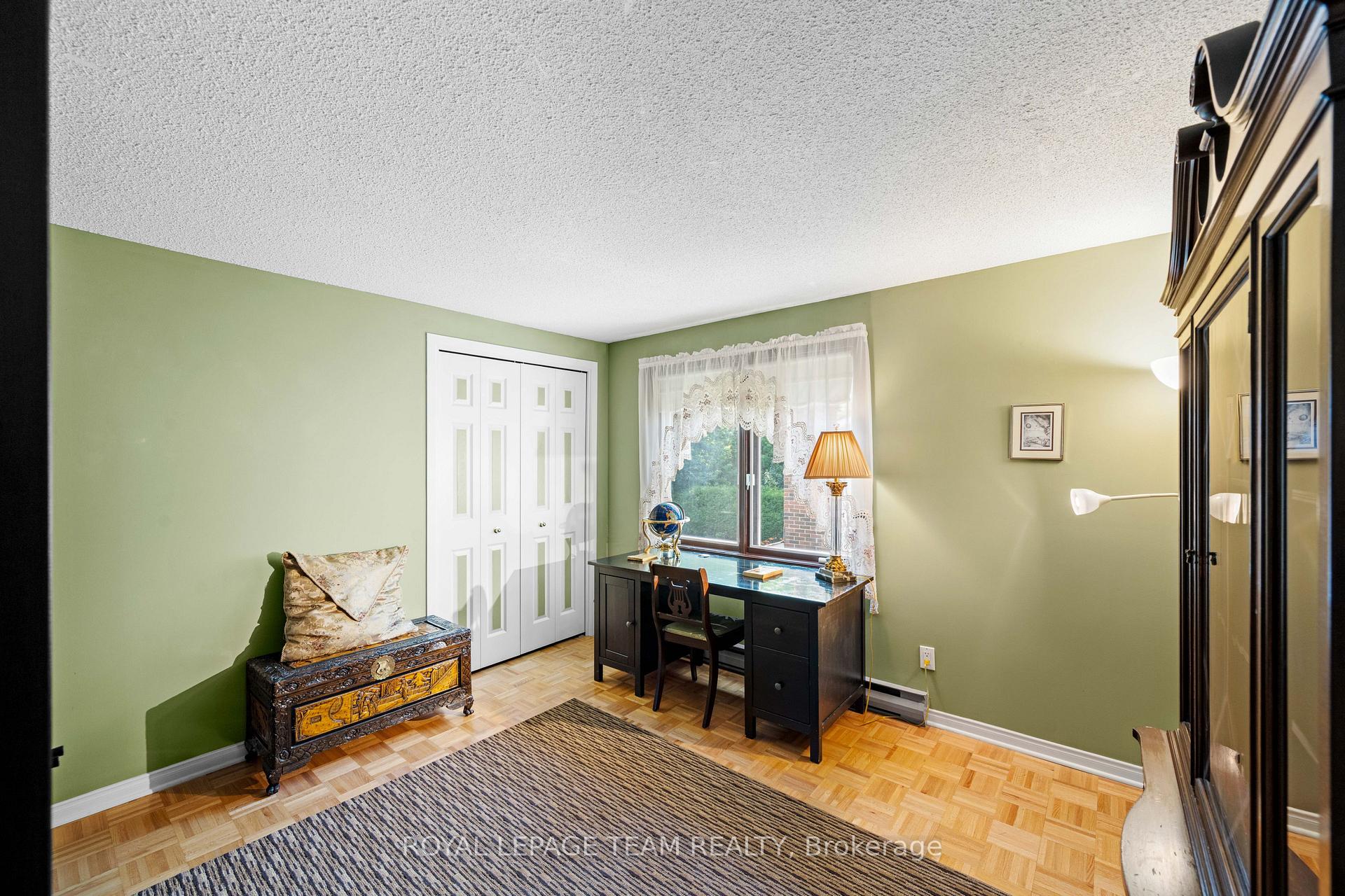 Photo 24 of 36 Glendenning Drive, Ottawa, Arlington Woods — HOMEH