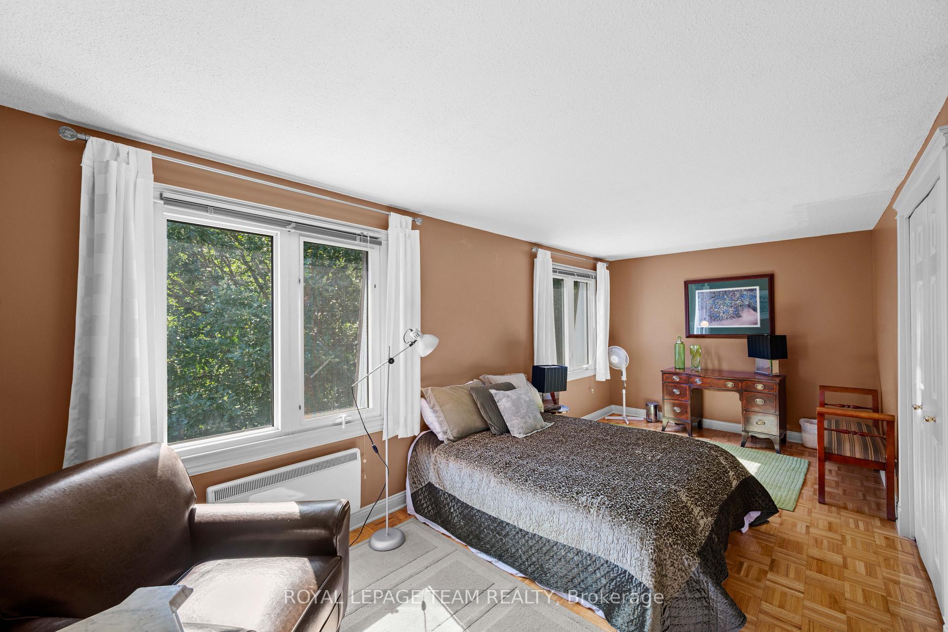 Photo 25 of 36 Glendenning Drive, Ottawa, Arlington Woods — HOMEH