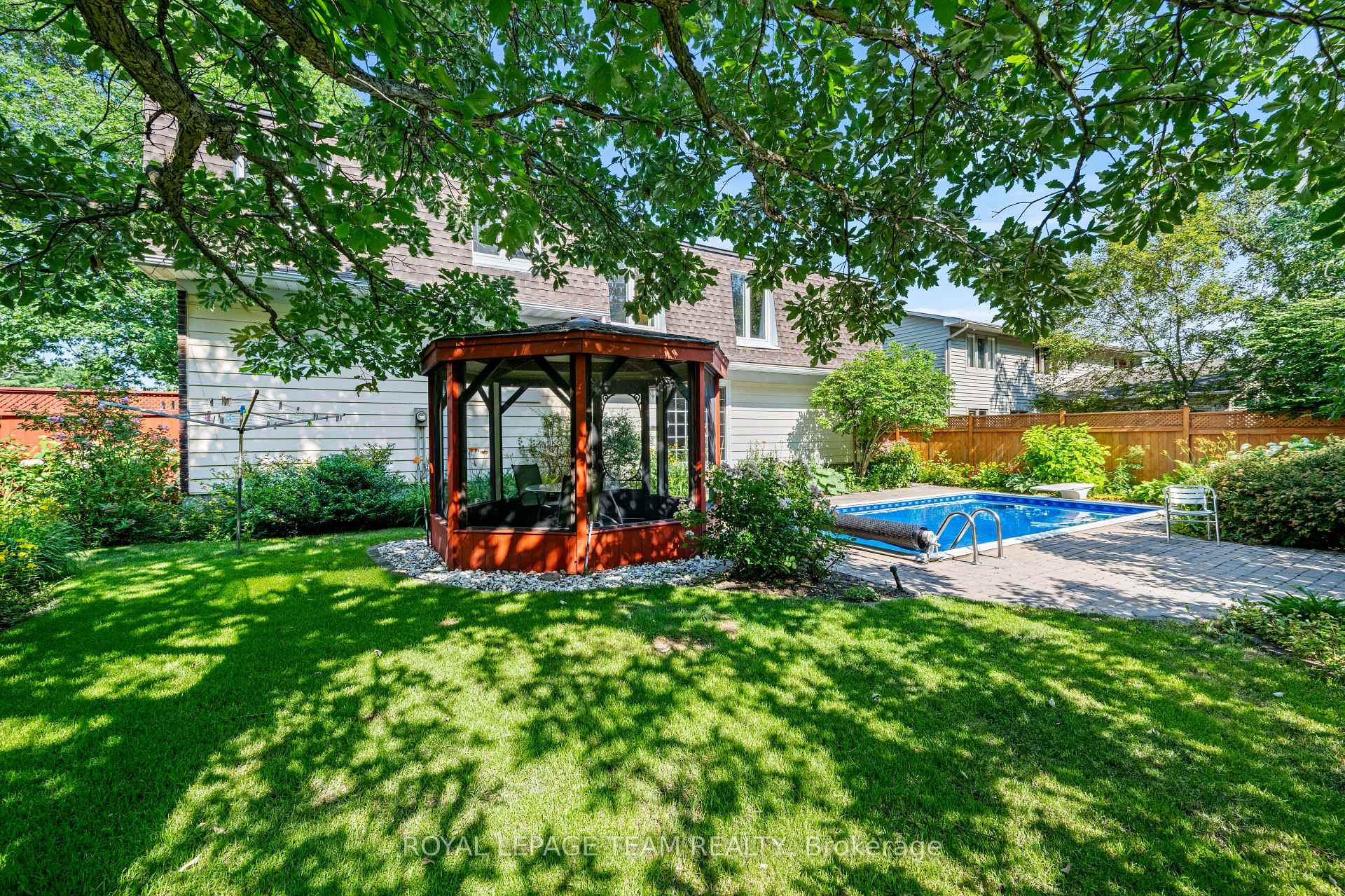 Photo 32 of 36 Glendenning Drive, Ottawa, Arlington Woods — HOMEH
