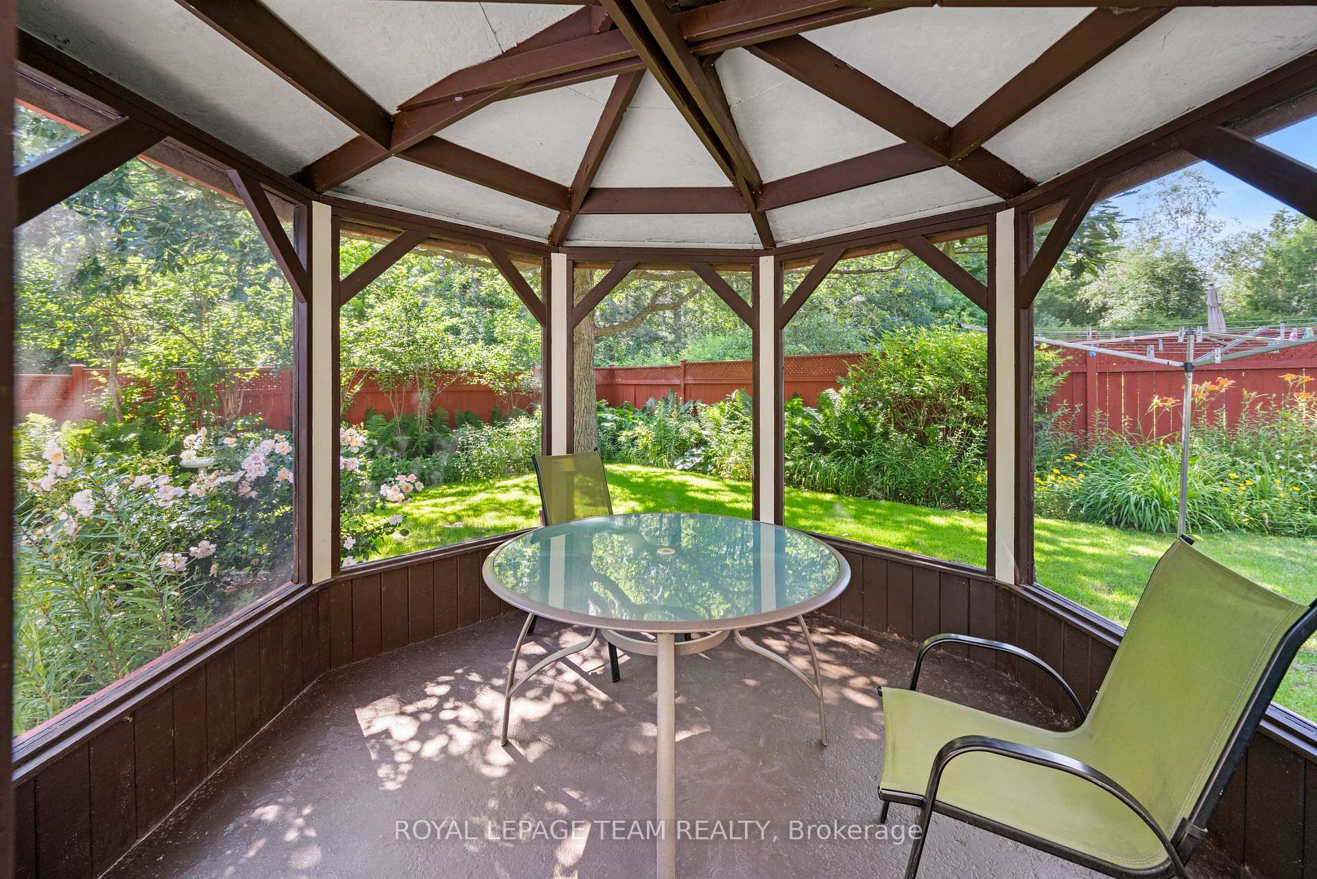 Photo 33 of 36 Glendenning Drive, Ottawa, Arlington Woods — HOMEH