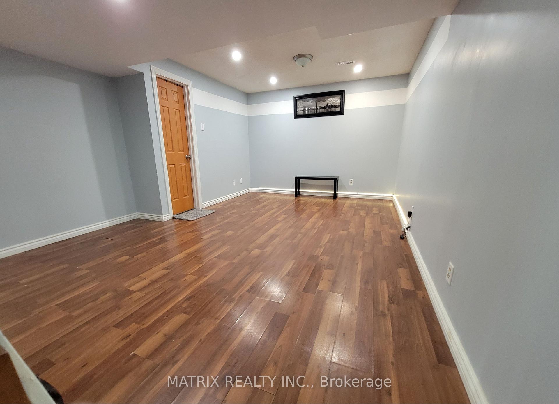 Photo 4 of Unit Unit #2, 17 Summerlea Court, Clarington, Courtice — HOMEH