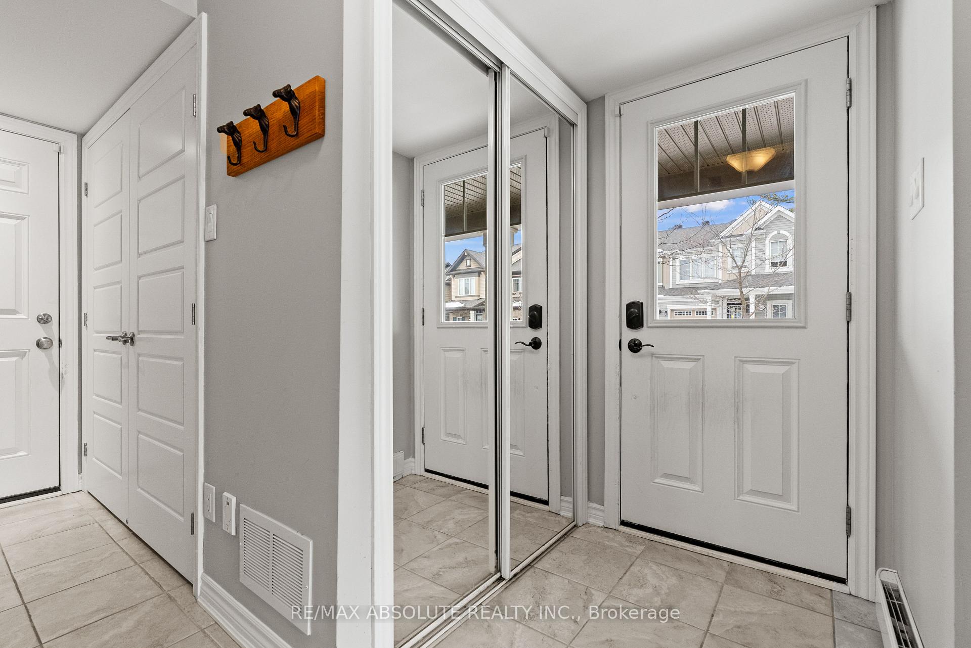 Photo 6 of 98 Brisote Lane, Ottawa, Stittsville (North) — HOMEH