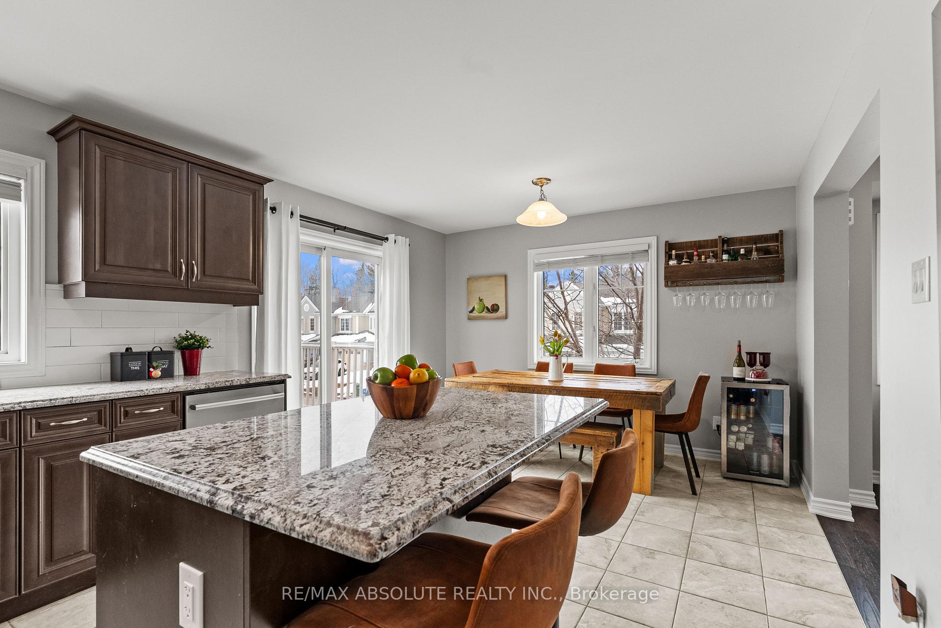 Photo 18 of 98 Brisote Lane, Ottawa, Stittsville (North) — HOMEH