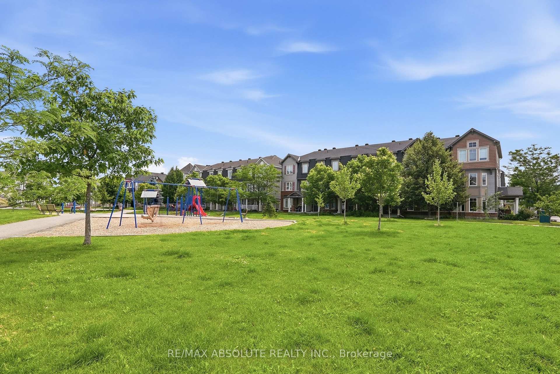Photo 40 of 98 Brisote Lane, Ottawa, Stittsville (North) — HOMEH