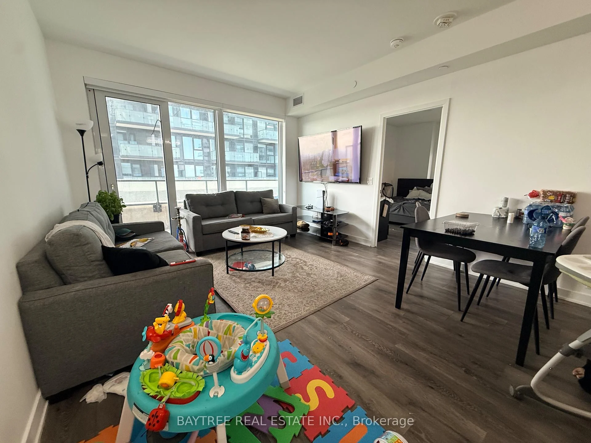 Photo 2 of Unit 1203, 105 Oneida Crescent, Richmond Hill, Langstaff — HOMEH