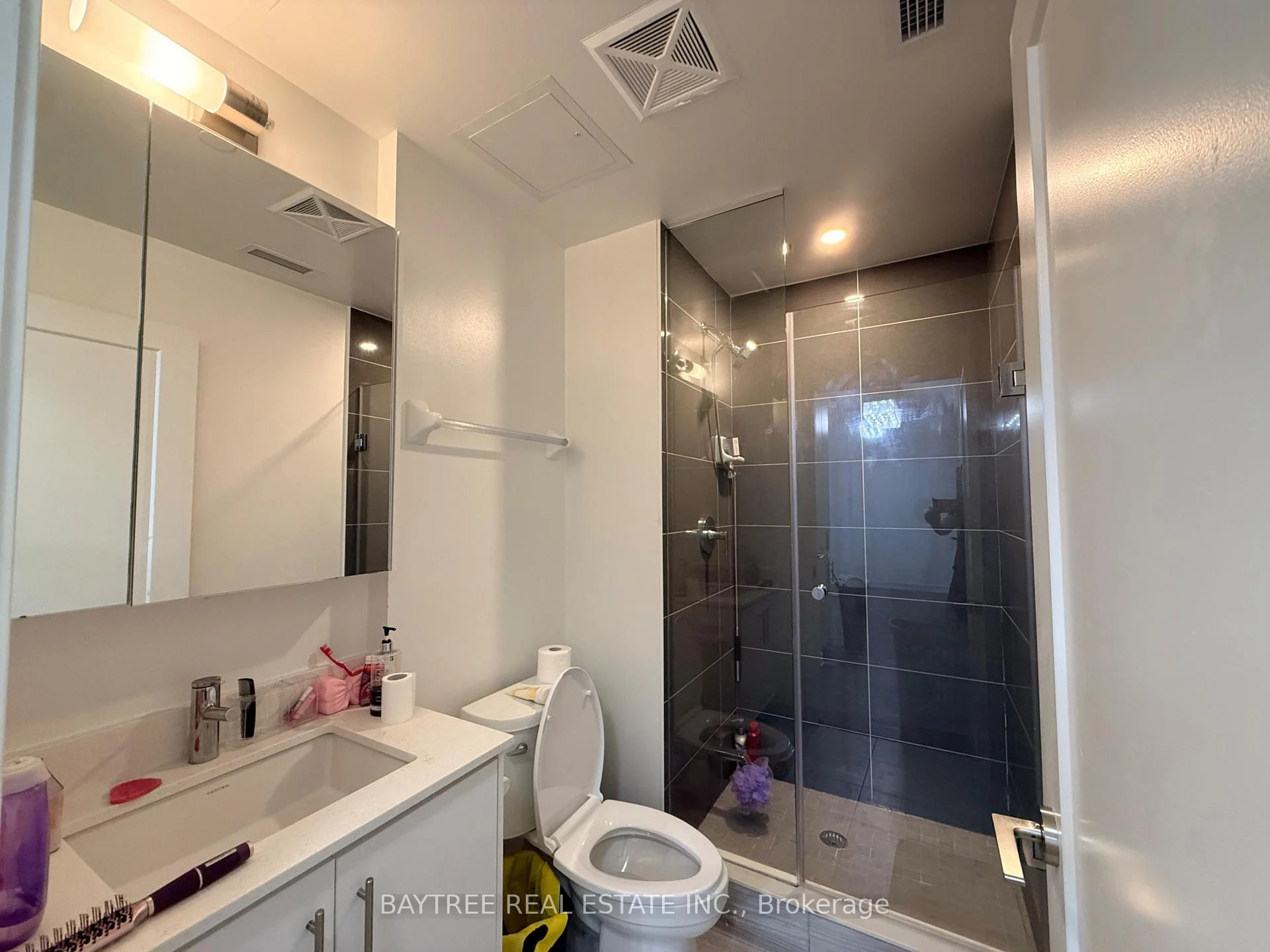 Photo 7 of Unit 1203, 105 Oneida Crescent, Richmond Hill, Langstaff — HOMEH