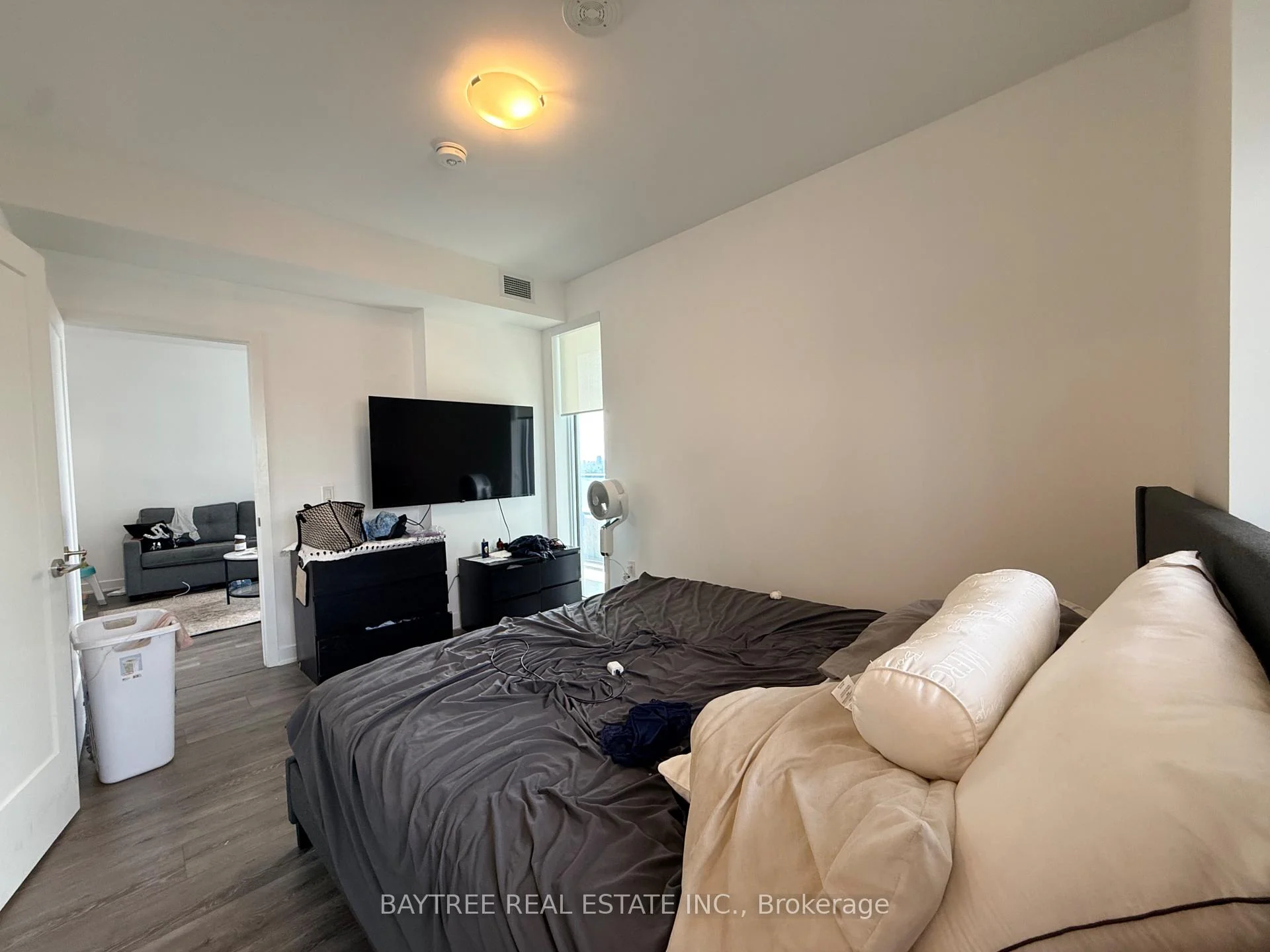 Photo 13 of Unit 1203, 105 Oneida Crescent, Richmond Hill, Langstaff — HOMEH