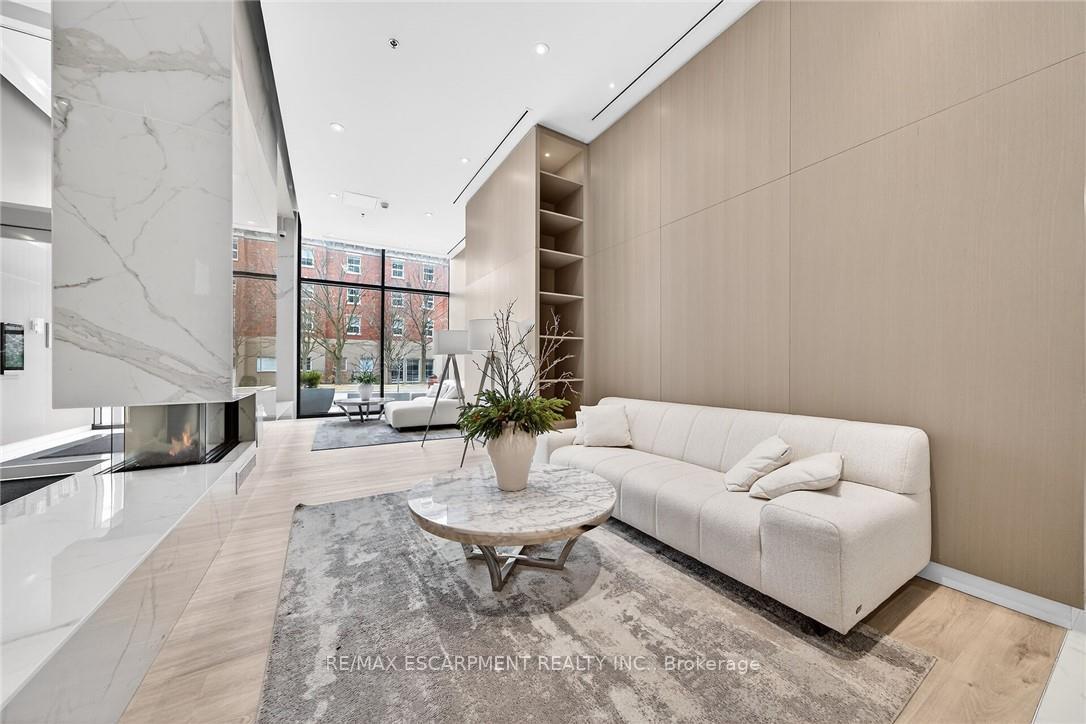 Photo 9 of Unit 710, 370 Martha Street, Burlington, Brant — HOMEH