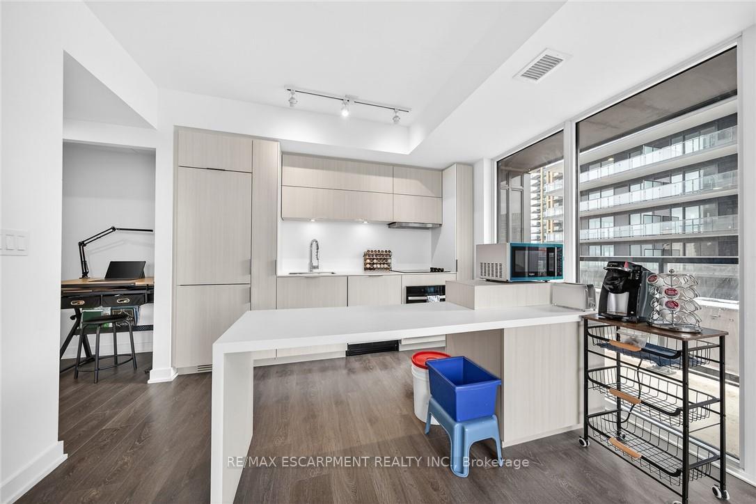 Photo 24 of Unit 710, 370 Martha Street, Burlington, Brant — HOMEH