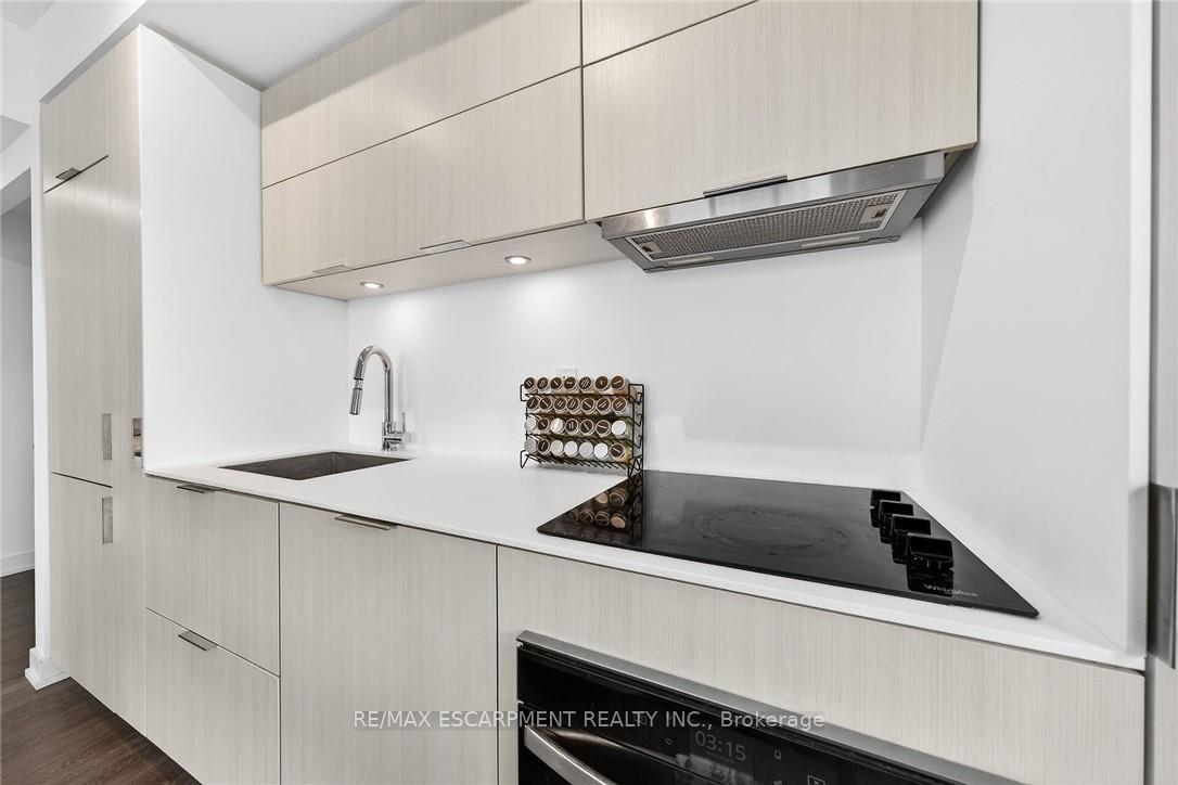 Photo 28 of Unit 710, 370 Martha Street, Burlington, Brant — HOMEH