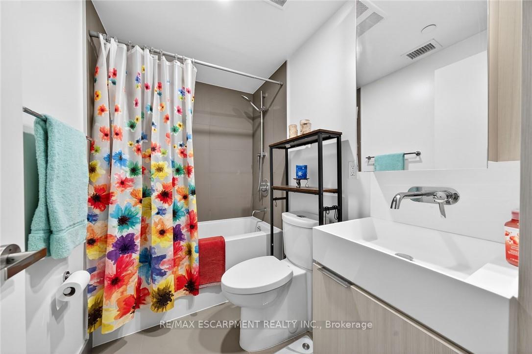 Photo 36 of Unit 710, 370 Martha Street, Burlington, Brant — HOMEH