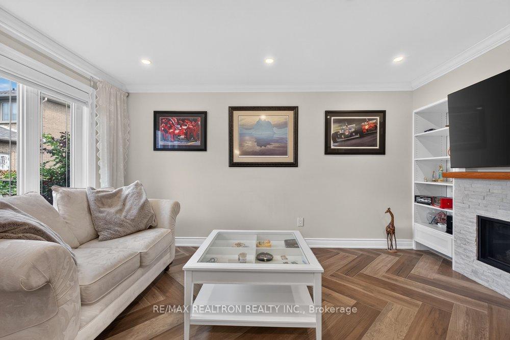 Photo 20 of 38 Zucchet Court, Vaughan, East Woodbridge — HOMEH