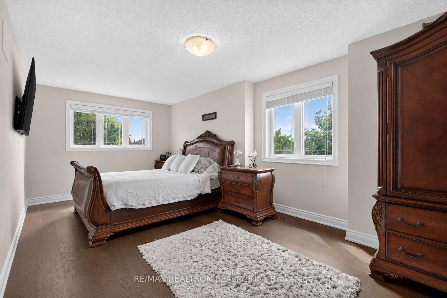 Photo 21 of 38 Zucchet Court, Vaughan, East Woodbridge — HOMEH