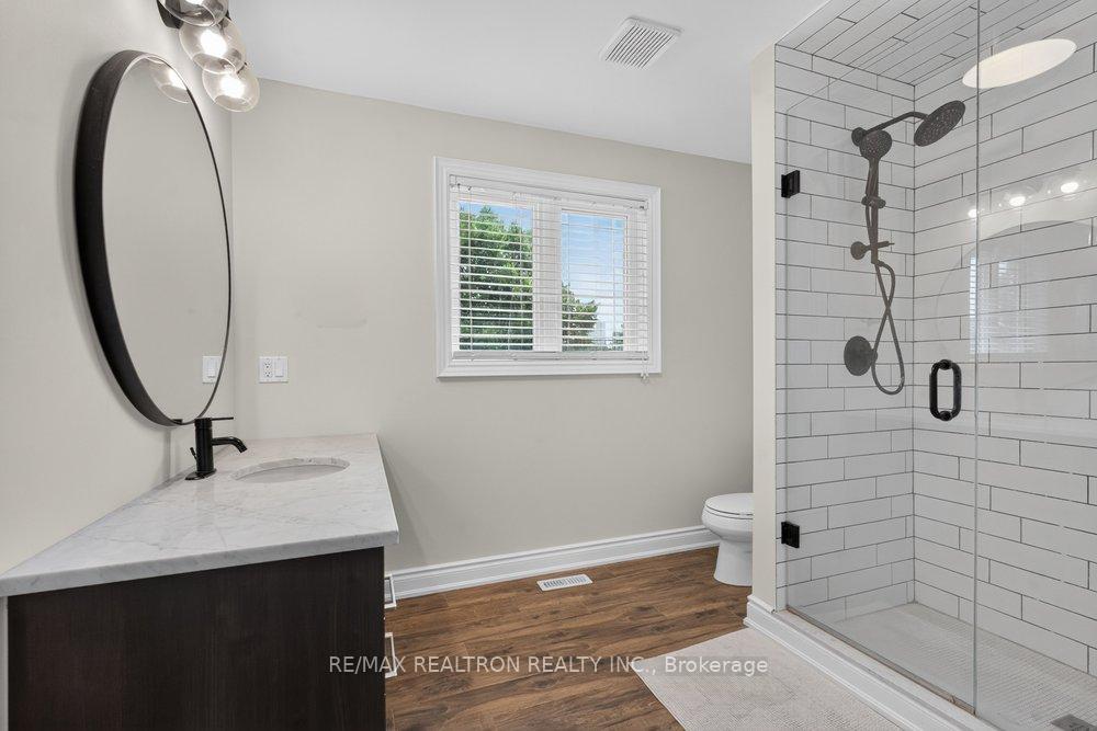 Photo 28 of 38 Zucchet Court, Vaughan, East Woodbridge — HOMEH